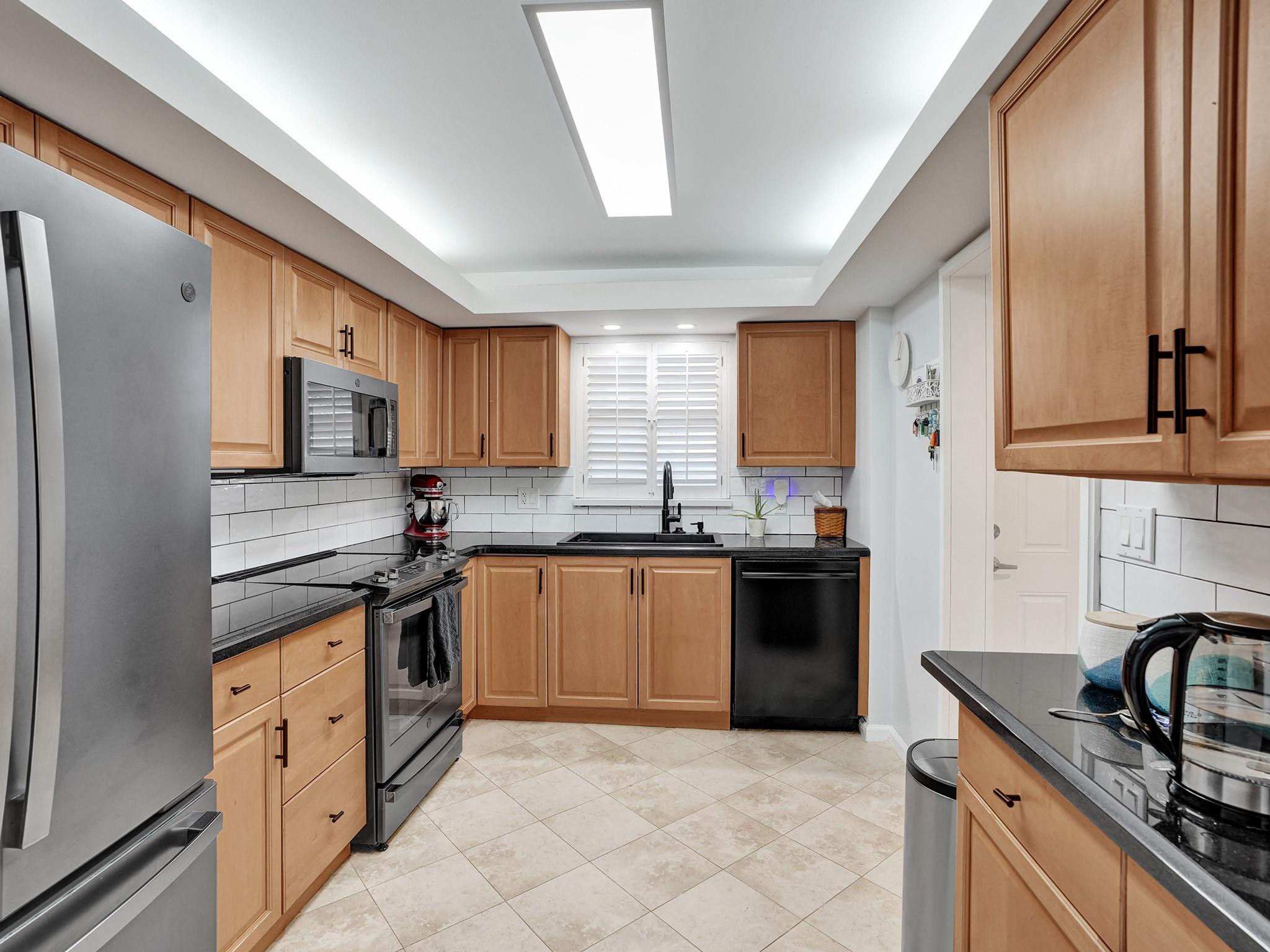 3051 NE 48th #205, Fort Lauderdale FL 33308