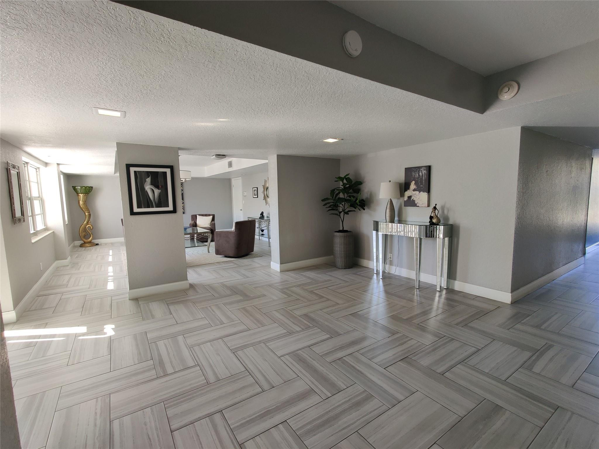 3051 NE 48th #205, Fort Lauderdale FL 33308