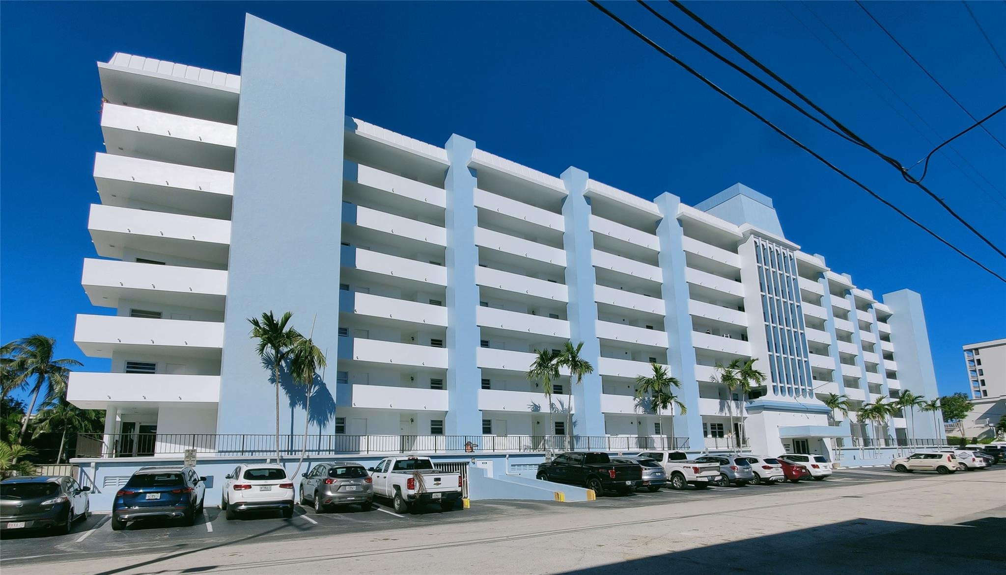 3051 NE 48th #205, Fort Lauderdale FL 33308