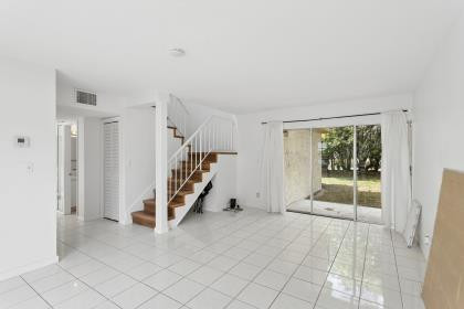 8027 Lagos De Campo #A4, Tamarac FL 33321