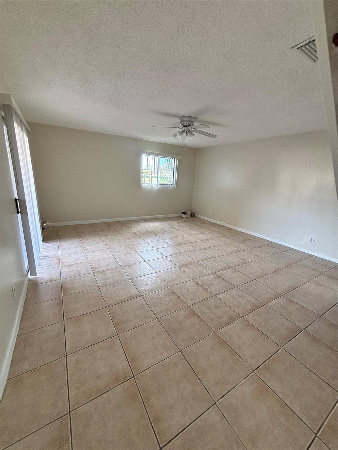 224 San Remo #224, North Lauderdale FL 33068