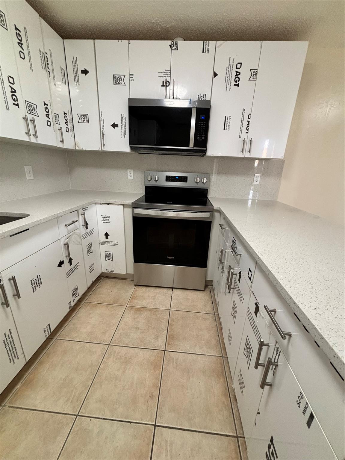224 San Remo #224, North Lauderdale FL 33068