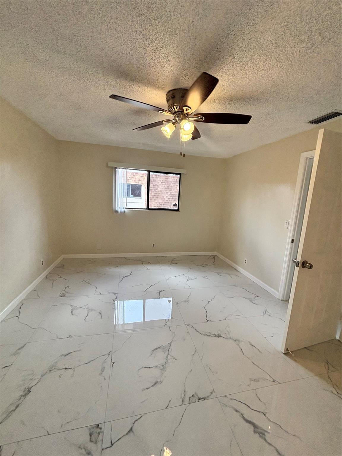 224 San Remo #224, North Lauderdale FL 33068
