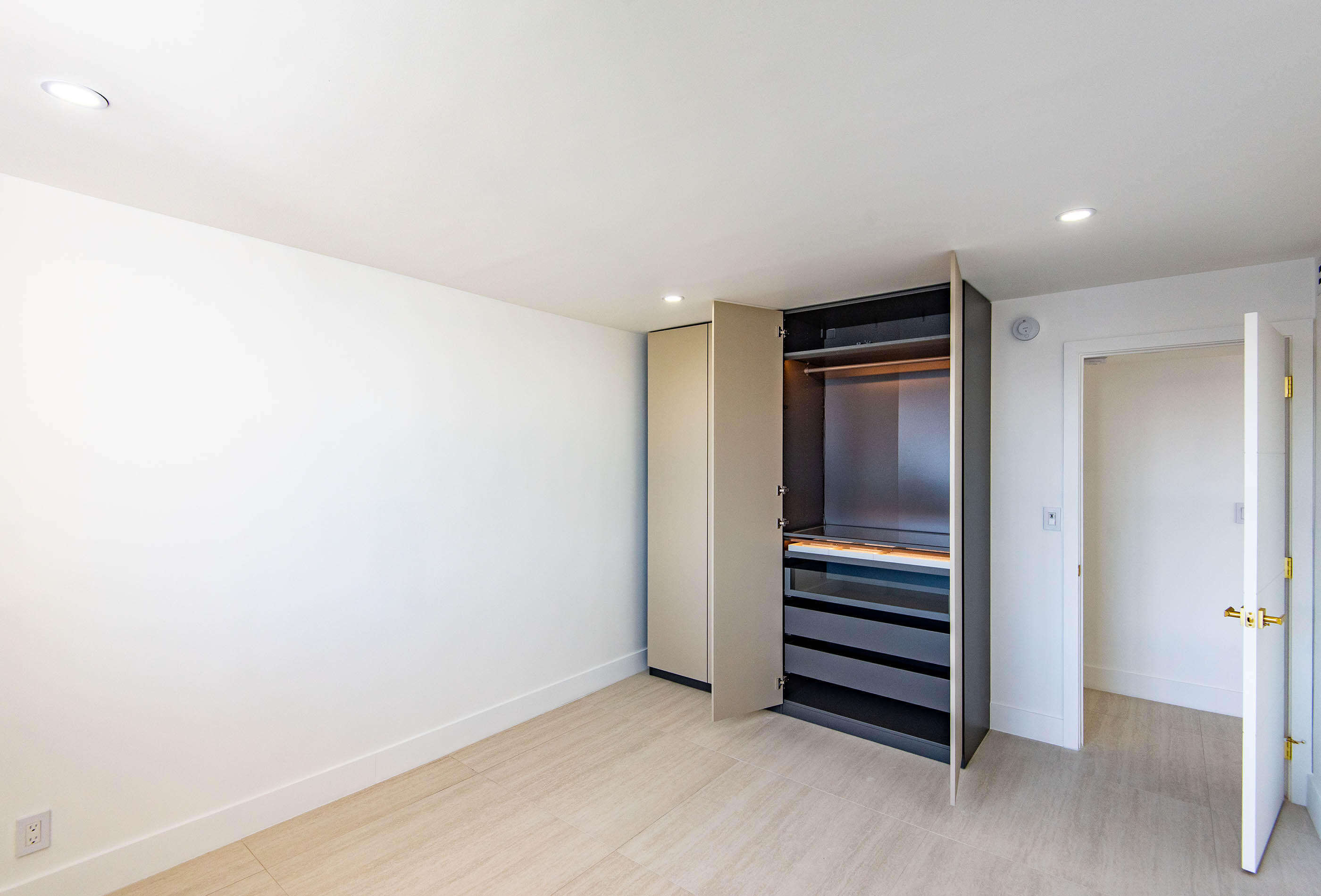5200 N Ocean #1503, Lauderdale By The Sea FL 33308