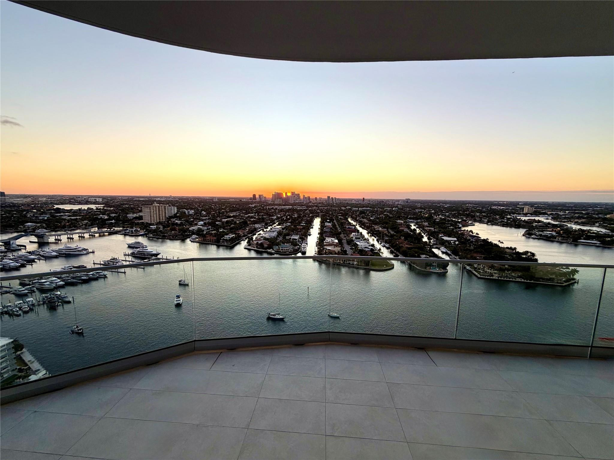 153 N Seabreeze #Ph 2601-s, Fort Lauderdale FL 33304