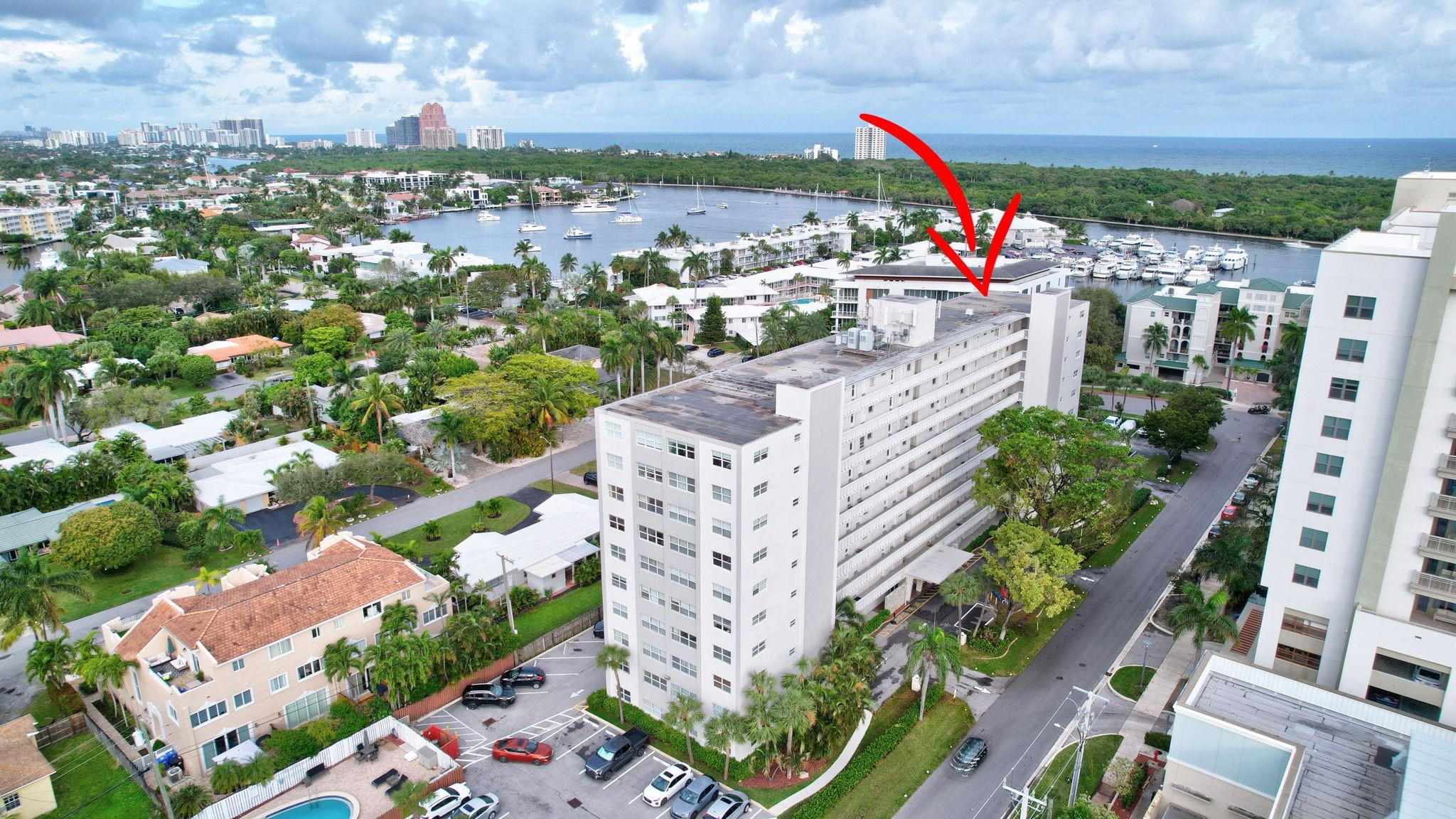 2555 NE 11th #Ph09, Fort Lauderdale FL 33304