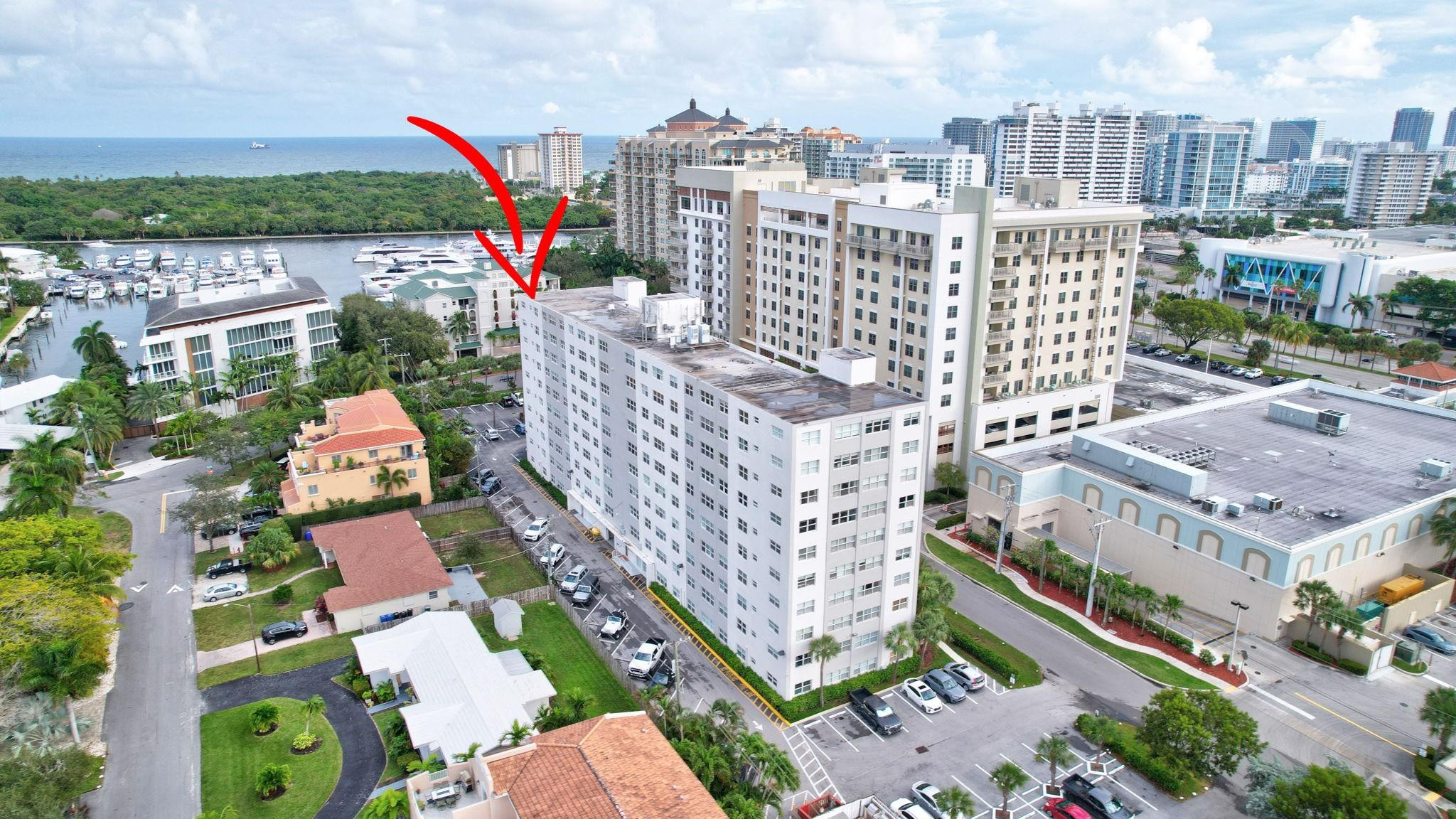 2555 NE 11th #Ph09, Fort Lauderdale FL 33304