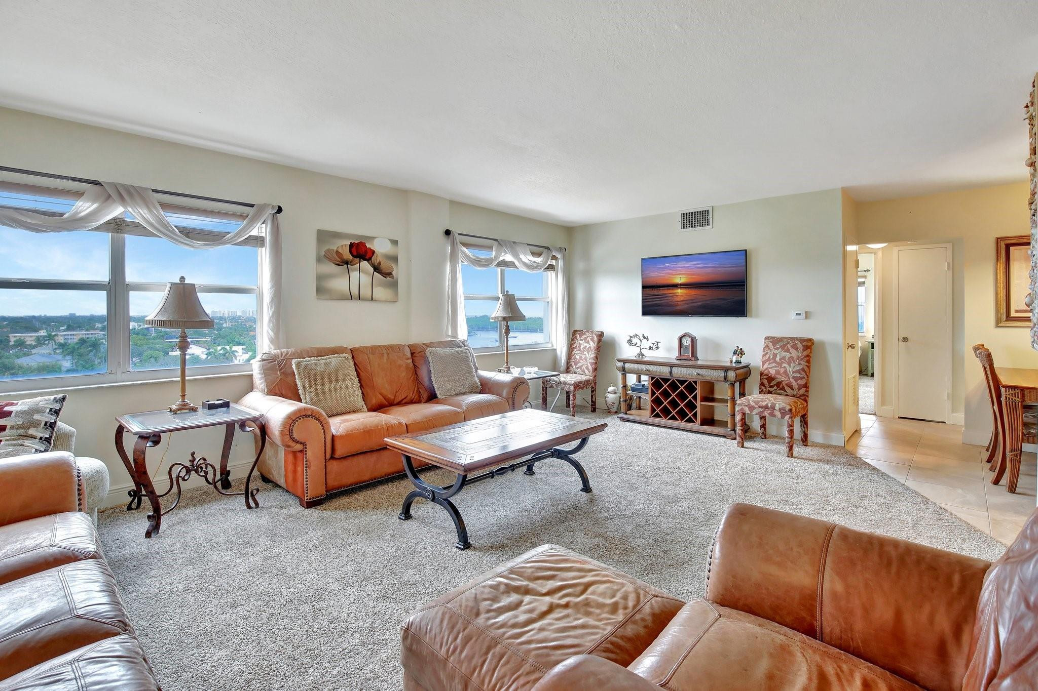 2555 NE 11th #Ph09, Fort Lauderdale FL 33304