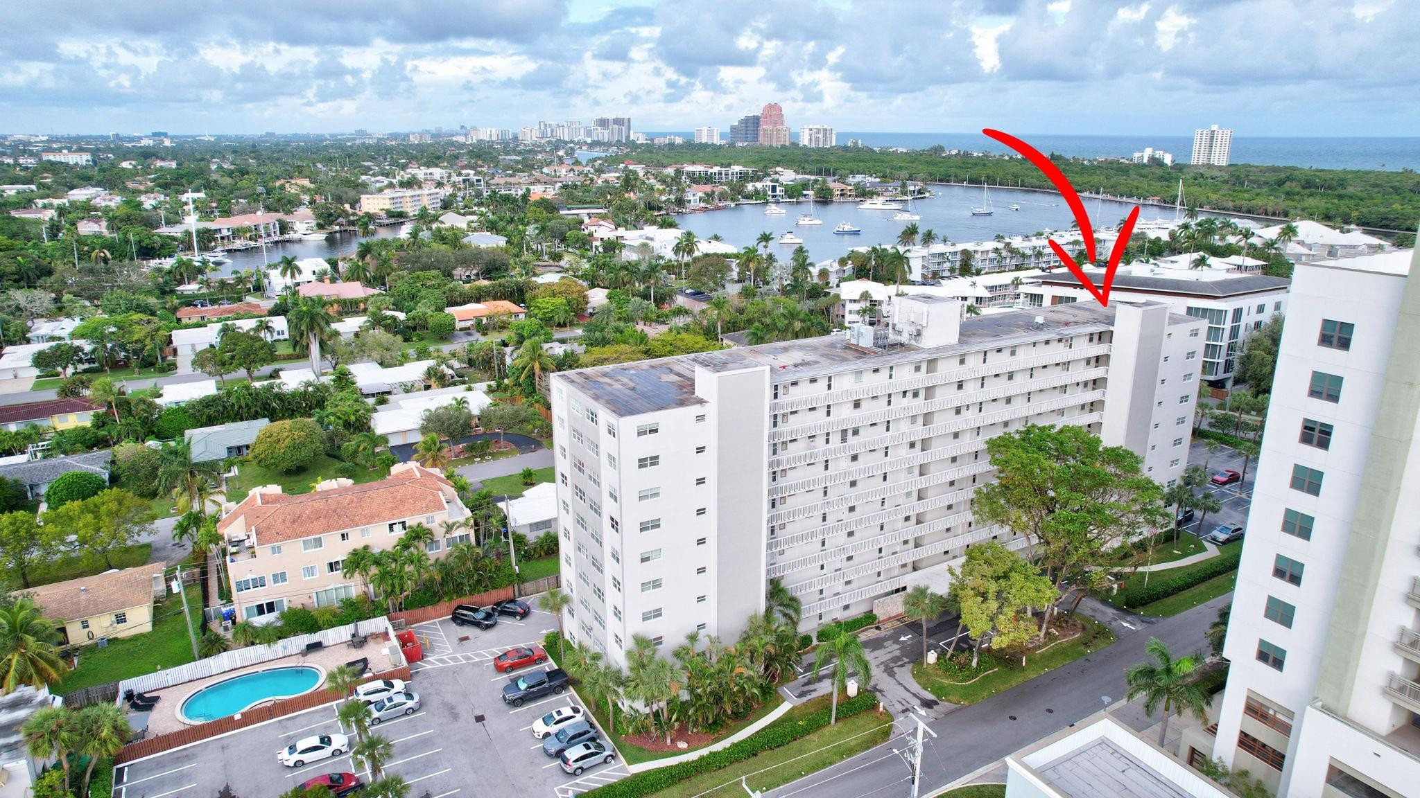 2555 NE 11th #Ph09, Fort Lauderdale FL 33304