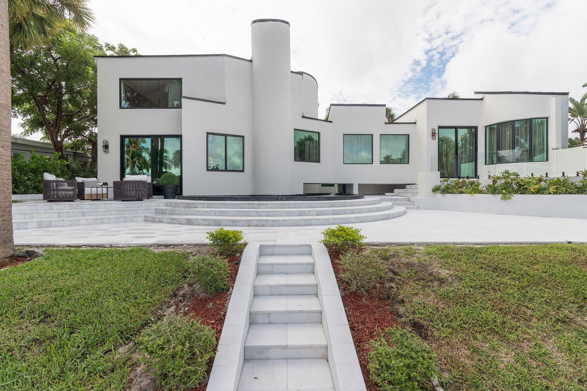 2651 NE 22nd, Pompano Beach FL 33062