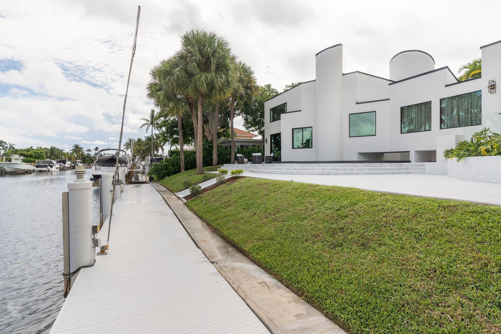 2651 NE 22nd, Pompano Beach FL 33062