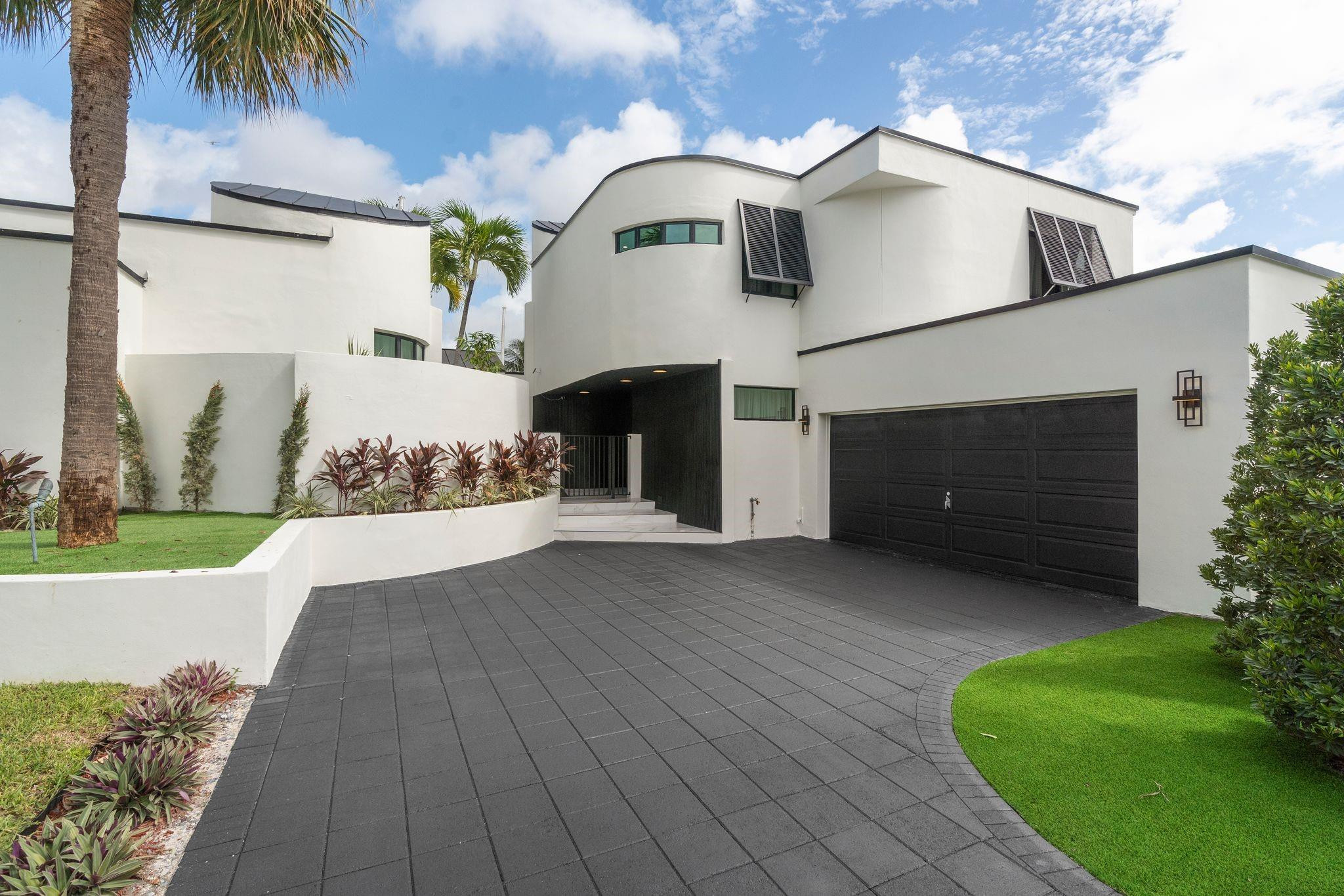 2651 NE 22nd, Pompano Beach FL 33062