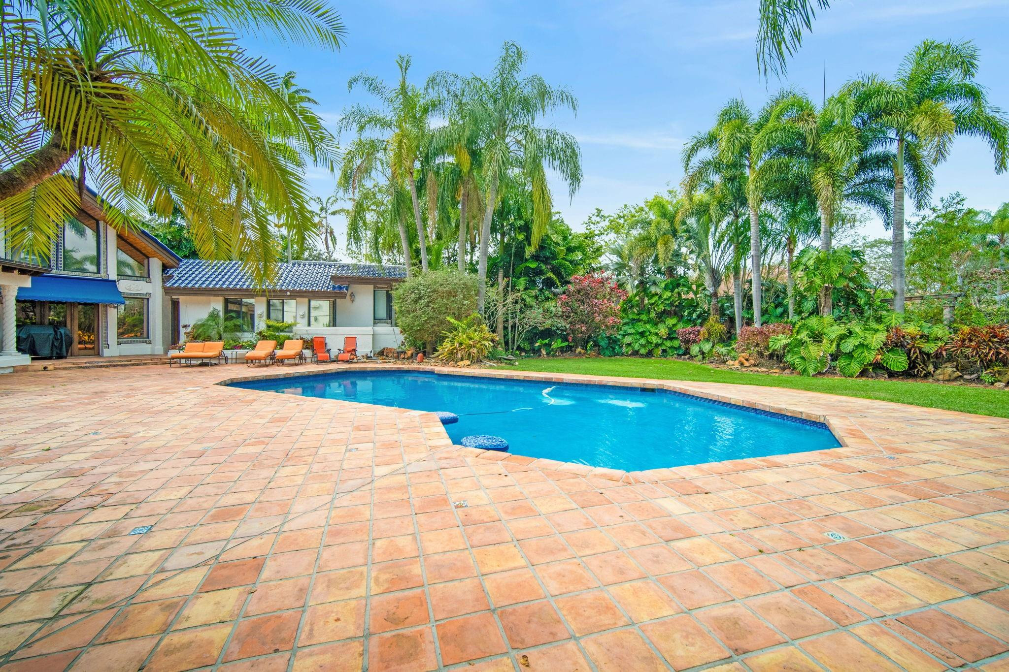 5720 SW 33rd, Hollywood FL 33312
