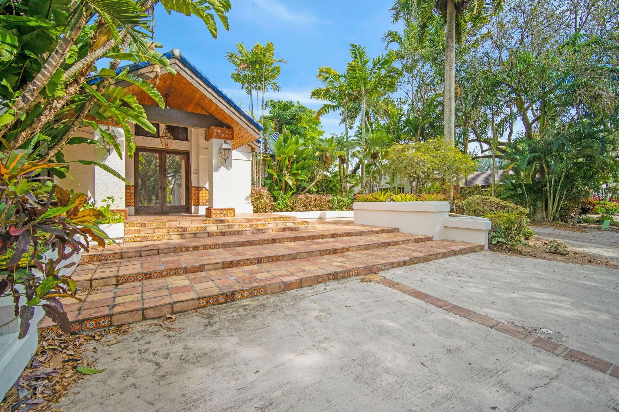 5720 SW 33rd, Hollywood FL 33312