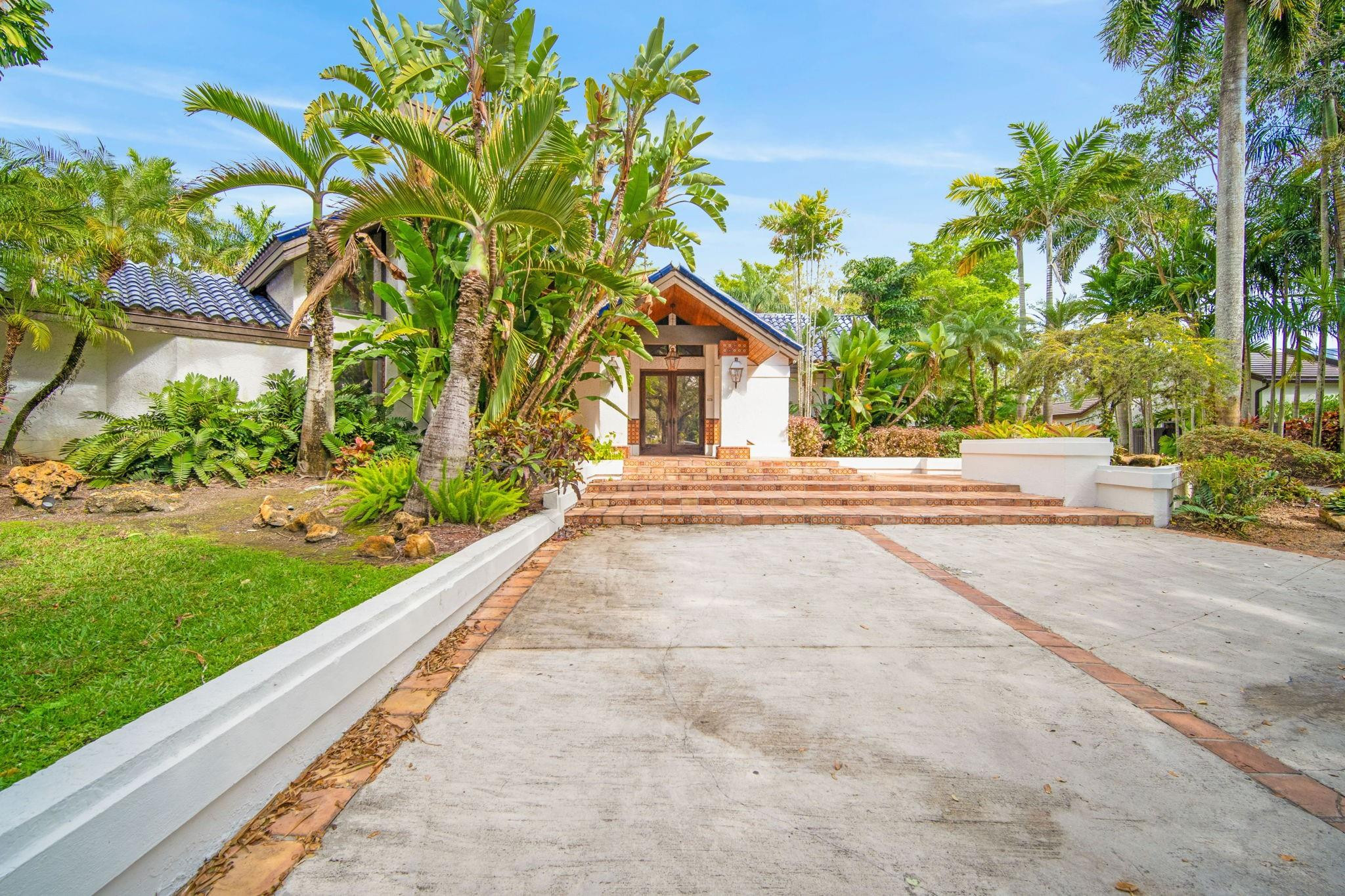 5720 SW 33rd, Hollywood FL 33312