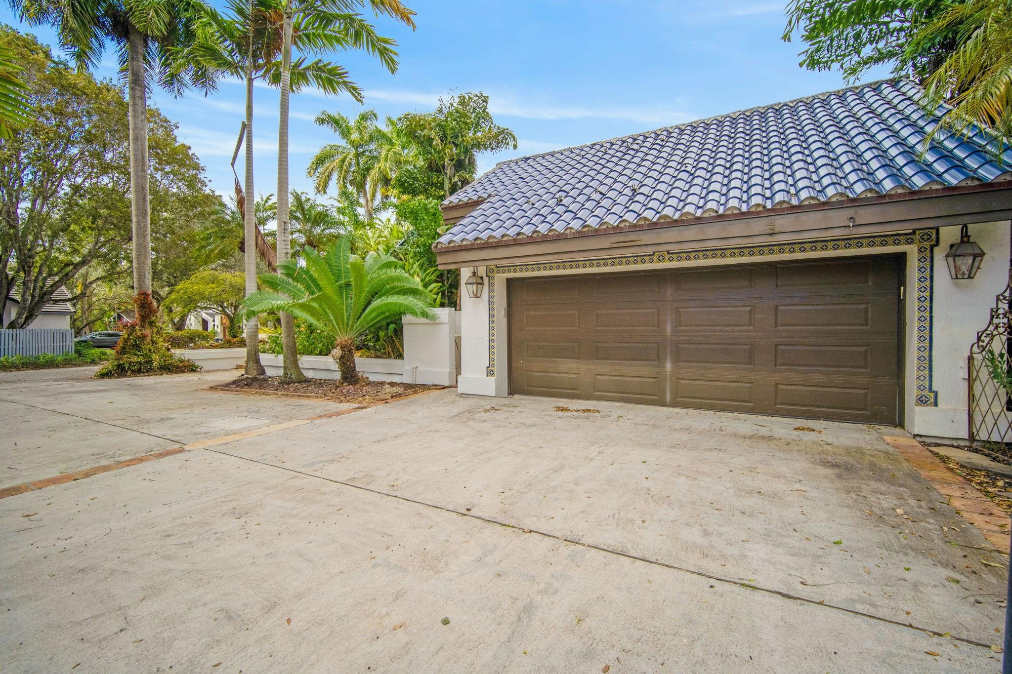 5720 SW 33rd, Hollywood FL 33312