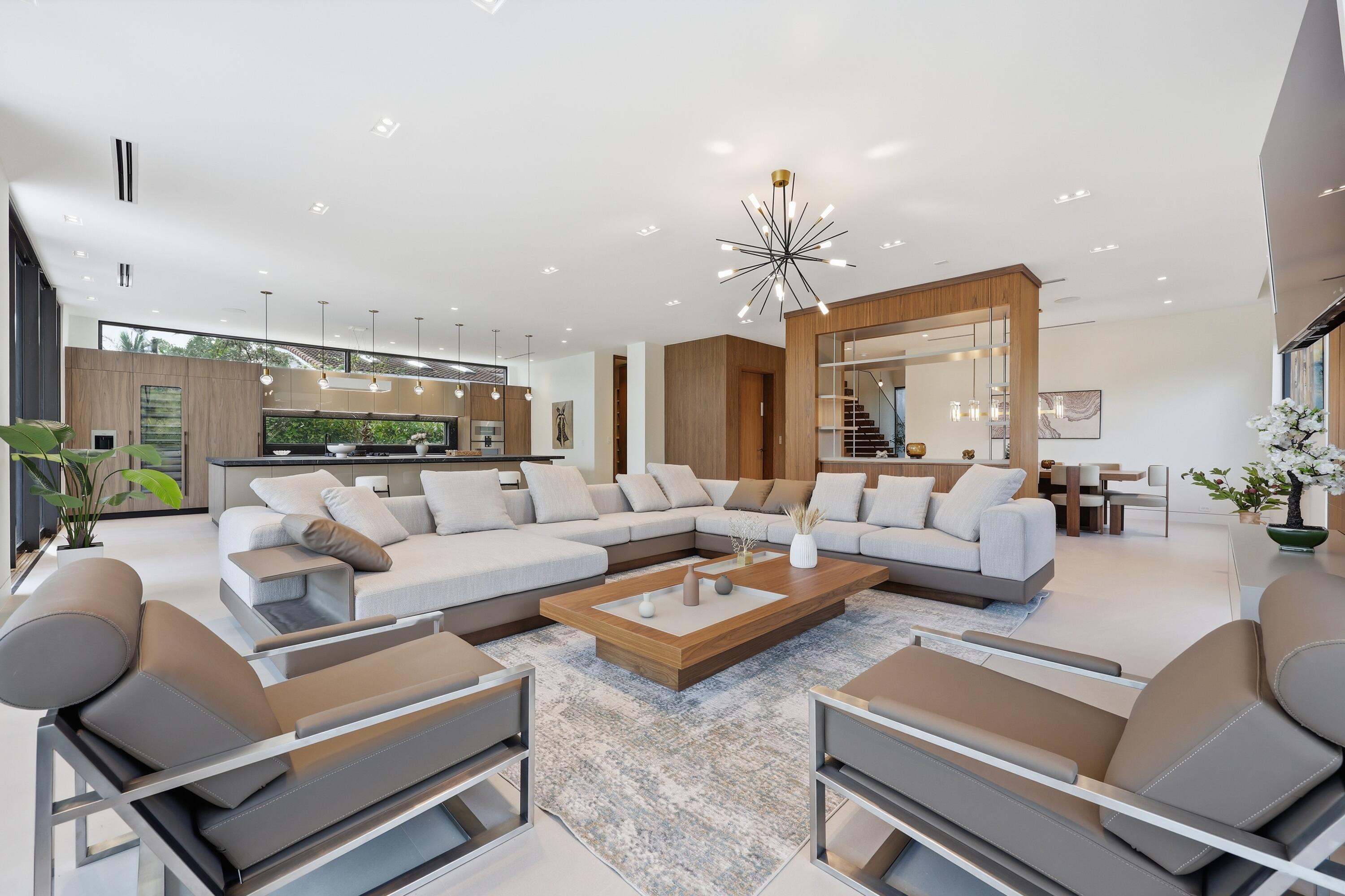 930 S Shore, Miami Beach FL 33141