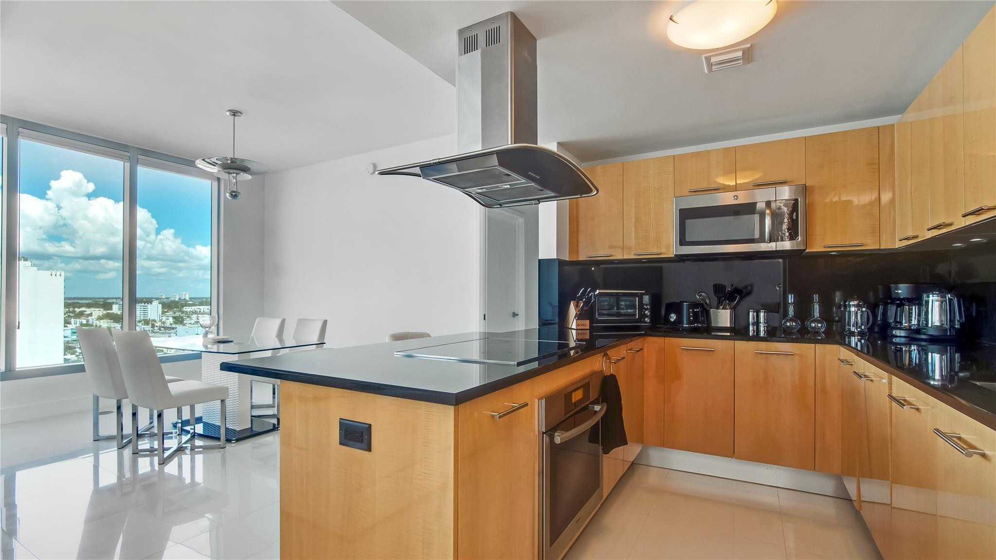6899 Collins #1203, Miami Beach FL 33141