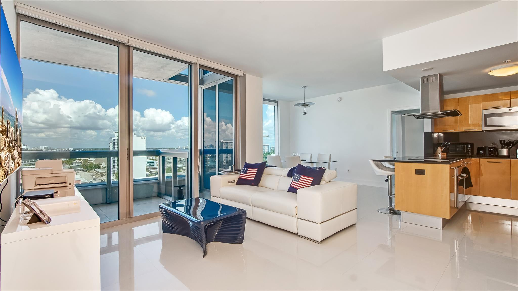 6899 Collins #1203, Miami Beach FL 33141