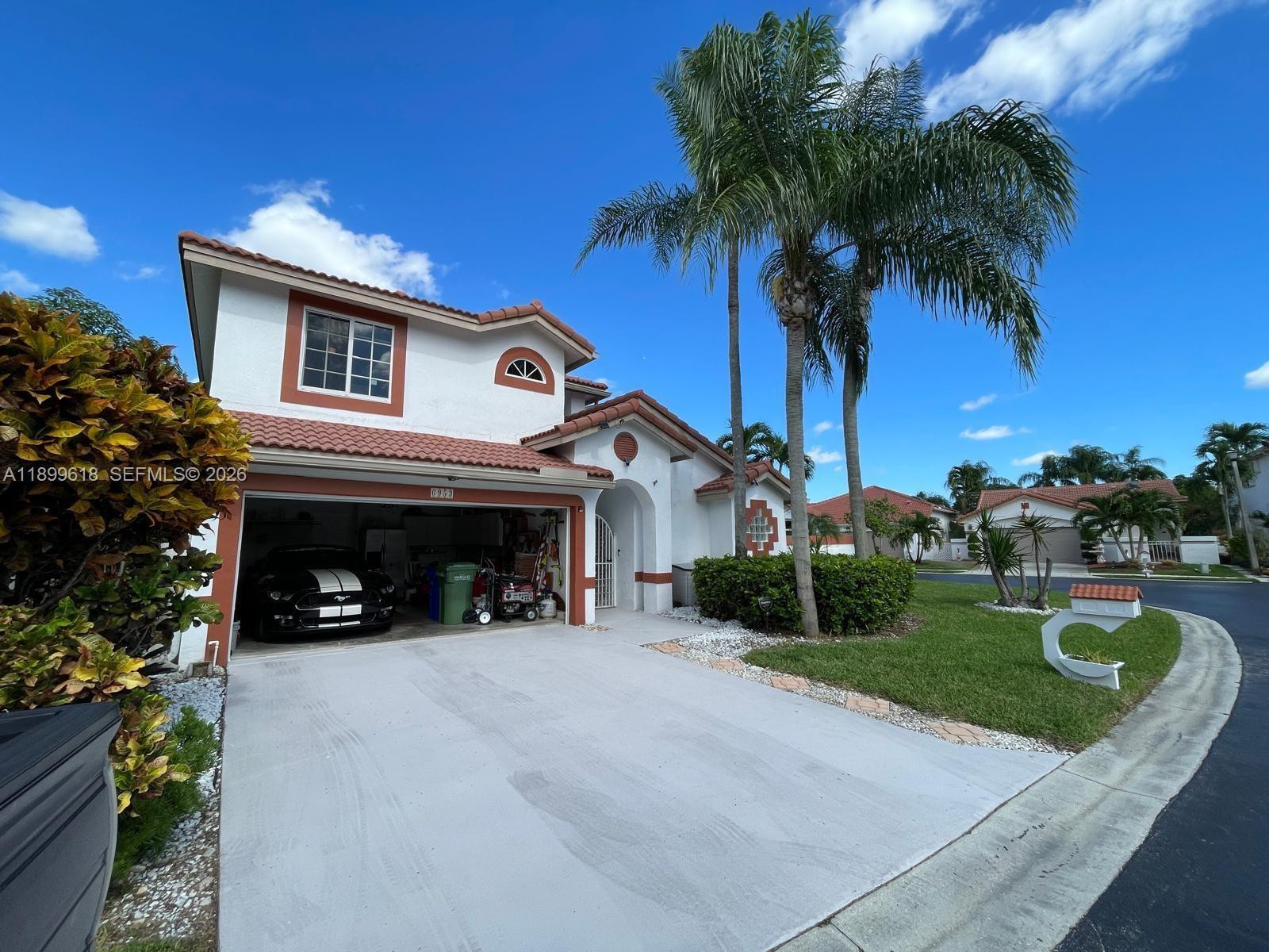 6953 Columbia, Margate FL 33063