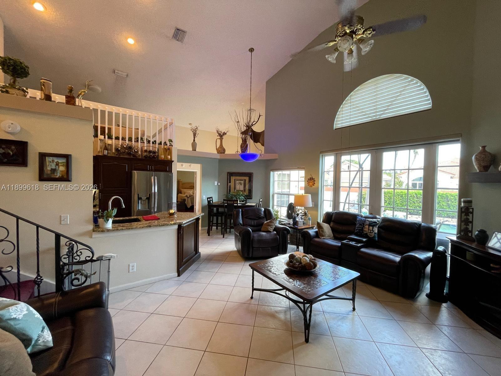 6953 Columbia, Margate FL 33063