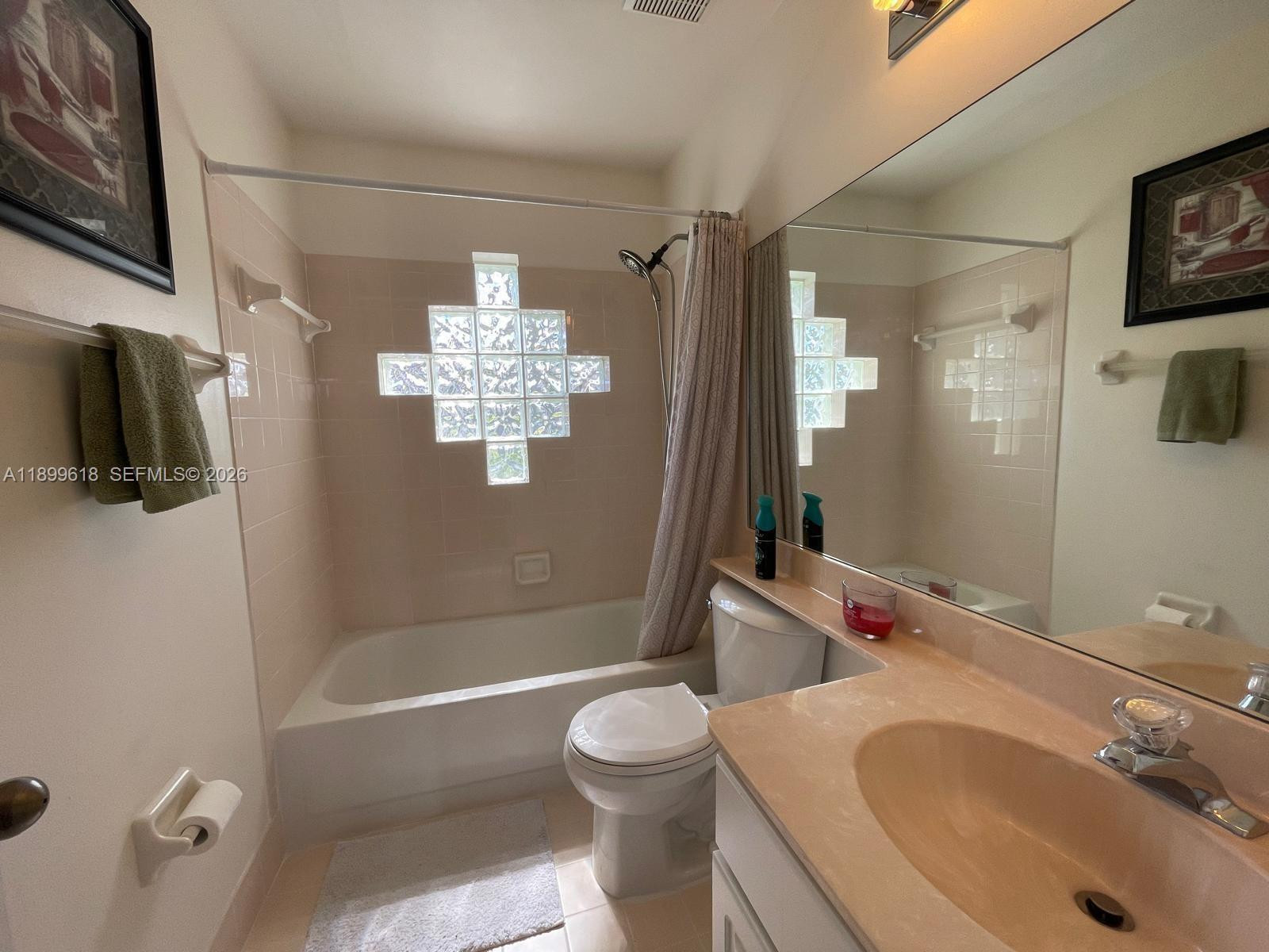 6953 Columbia, Margate FL 33063