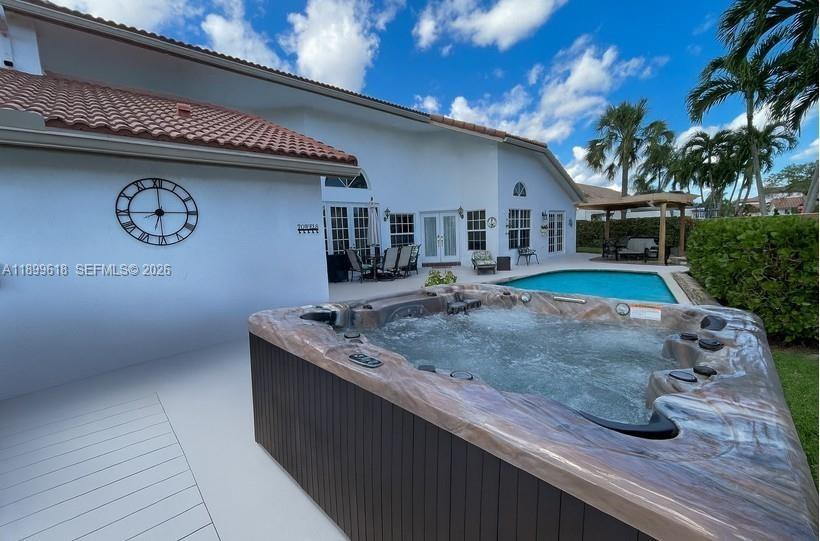 6953 Columbia, Margate FL 33063