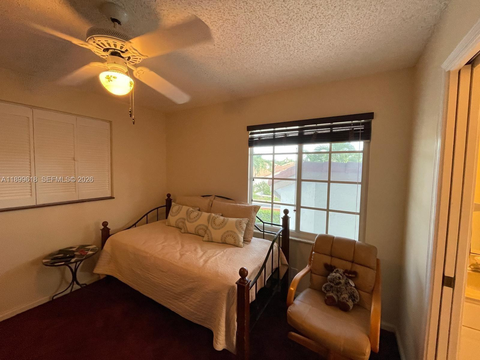 6953 Columbia, Margate FL 33063