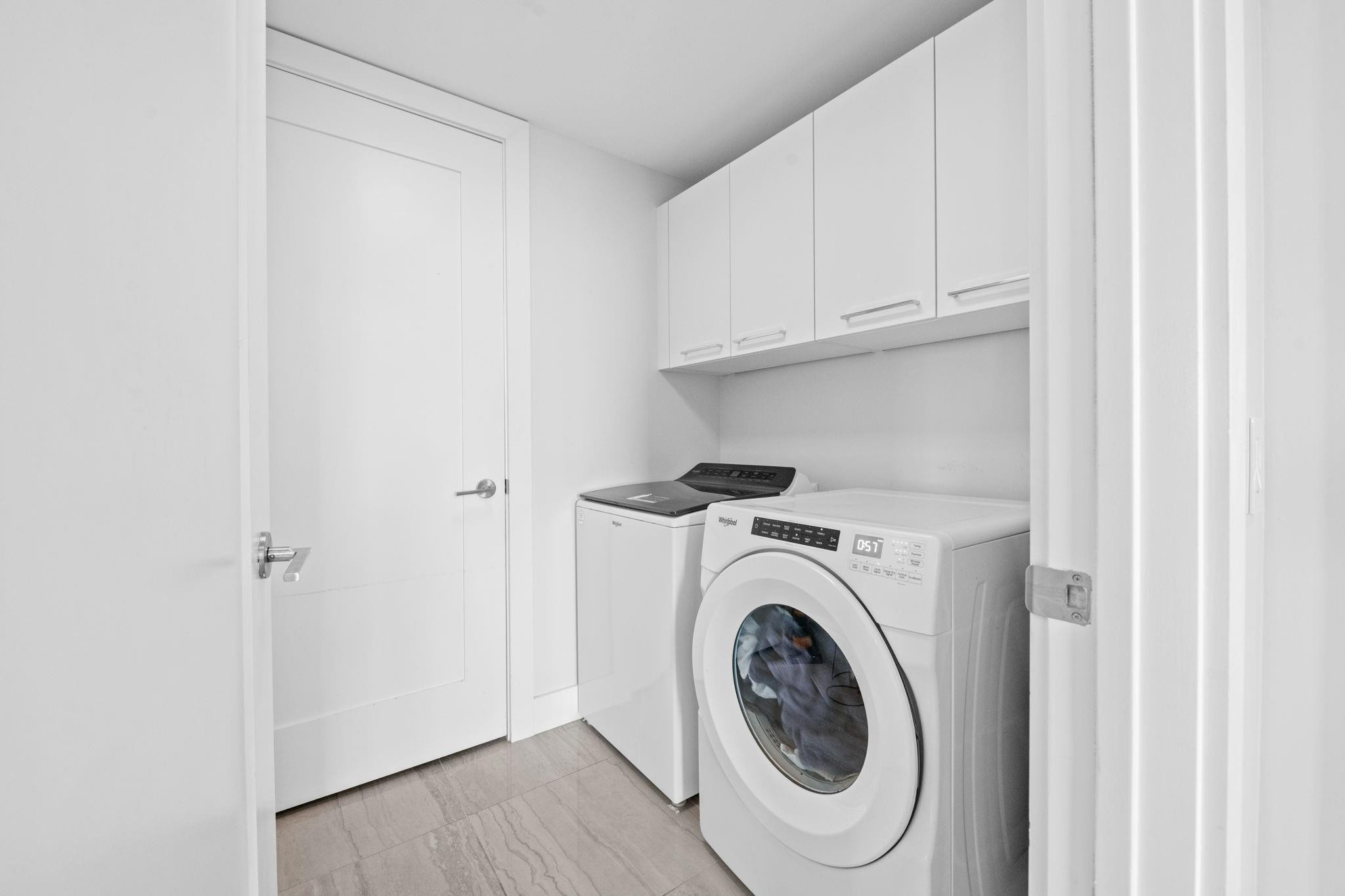 100 E Las Olas #2404, Fort Lauderdale FL 33301