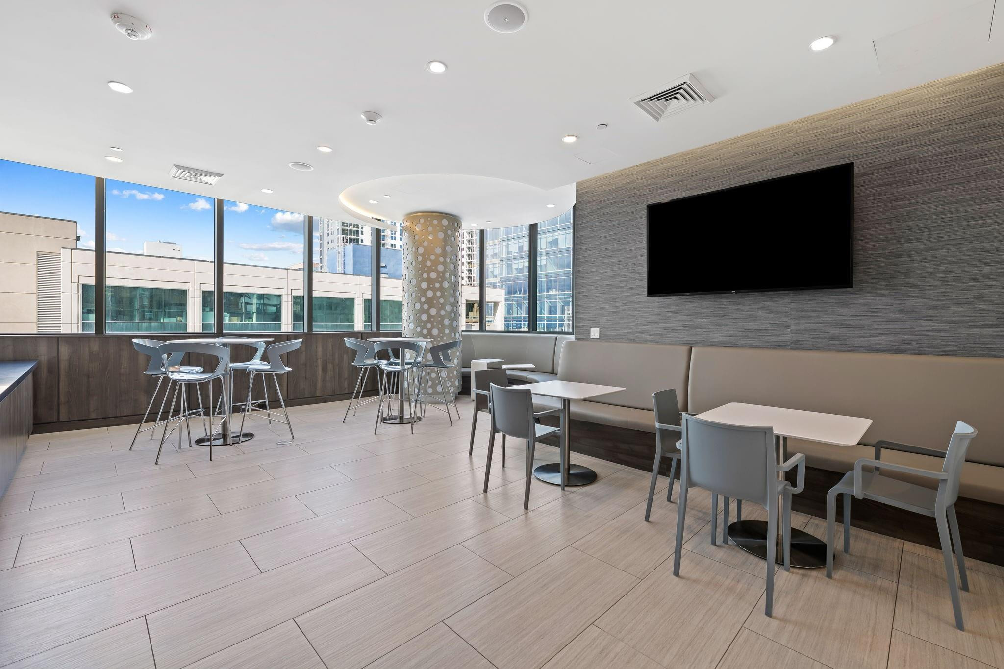 100 E Las Olas #2404, Fort Lauderdale FL 33301