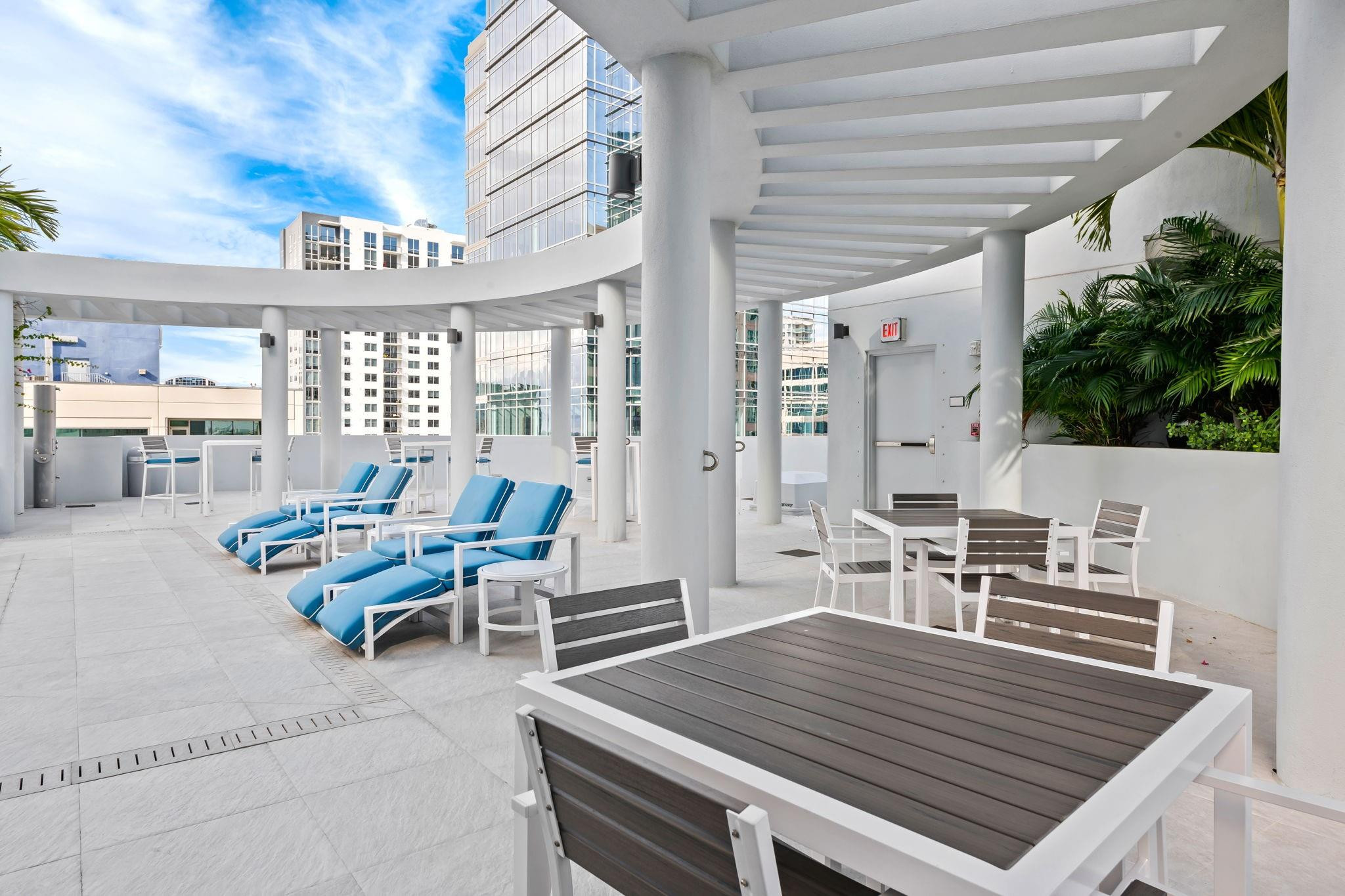 100 E Las Olas #2404, Fort Lauderdale FL 33301