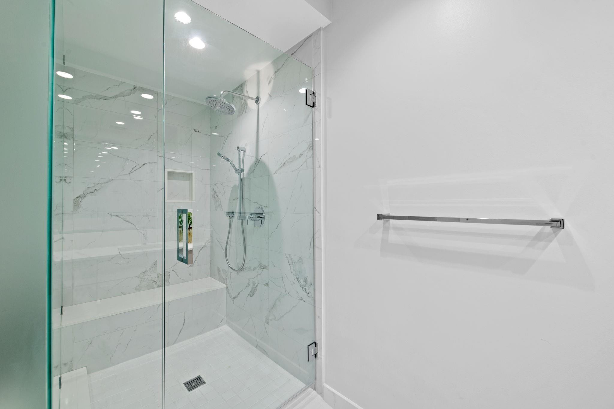 100 E Las Olas #2404, Fort Lauderdale FL 33301