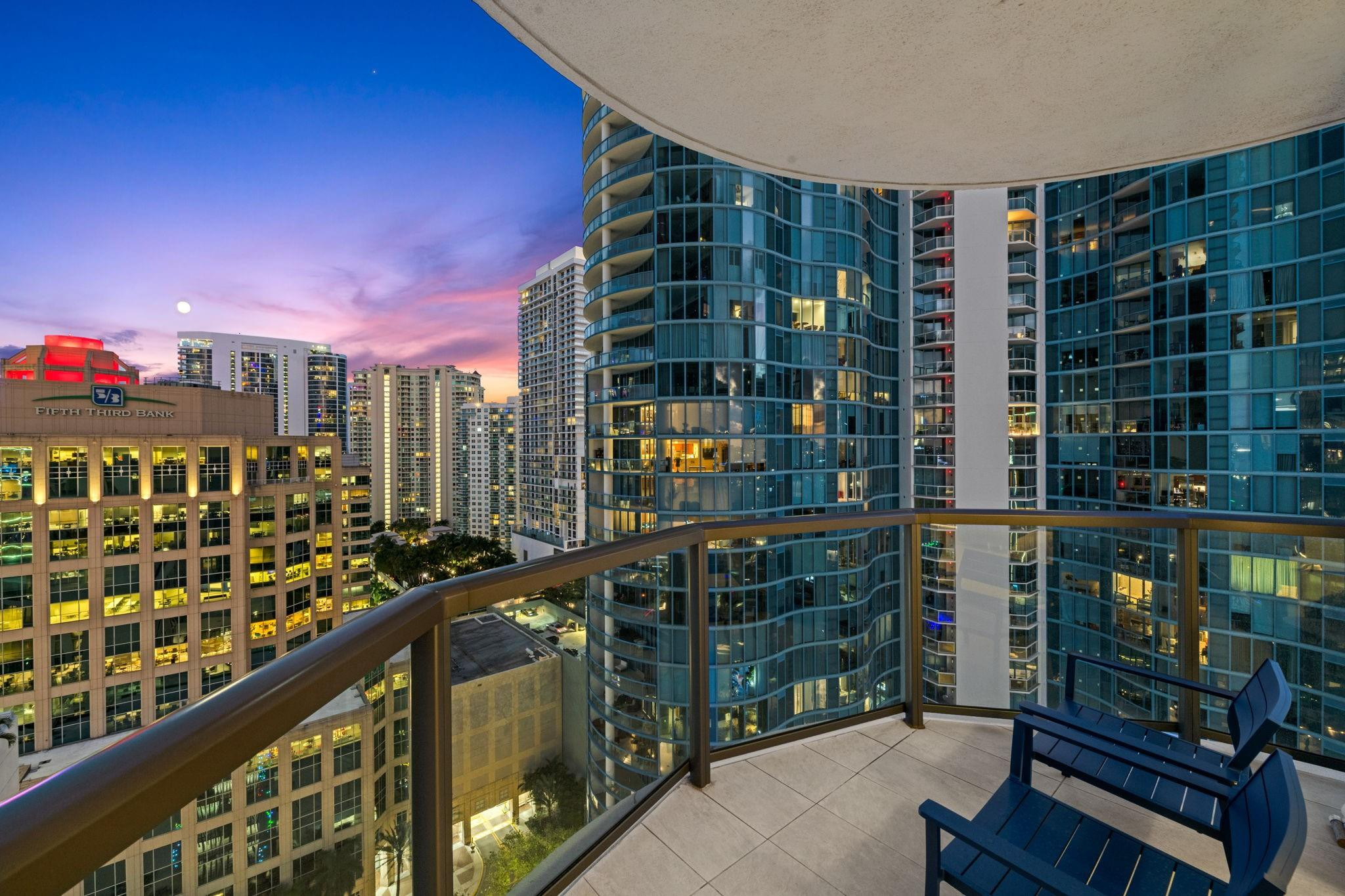 100 E Las Olas #2404, Fort Lauderdale FL 33301