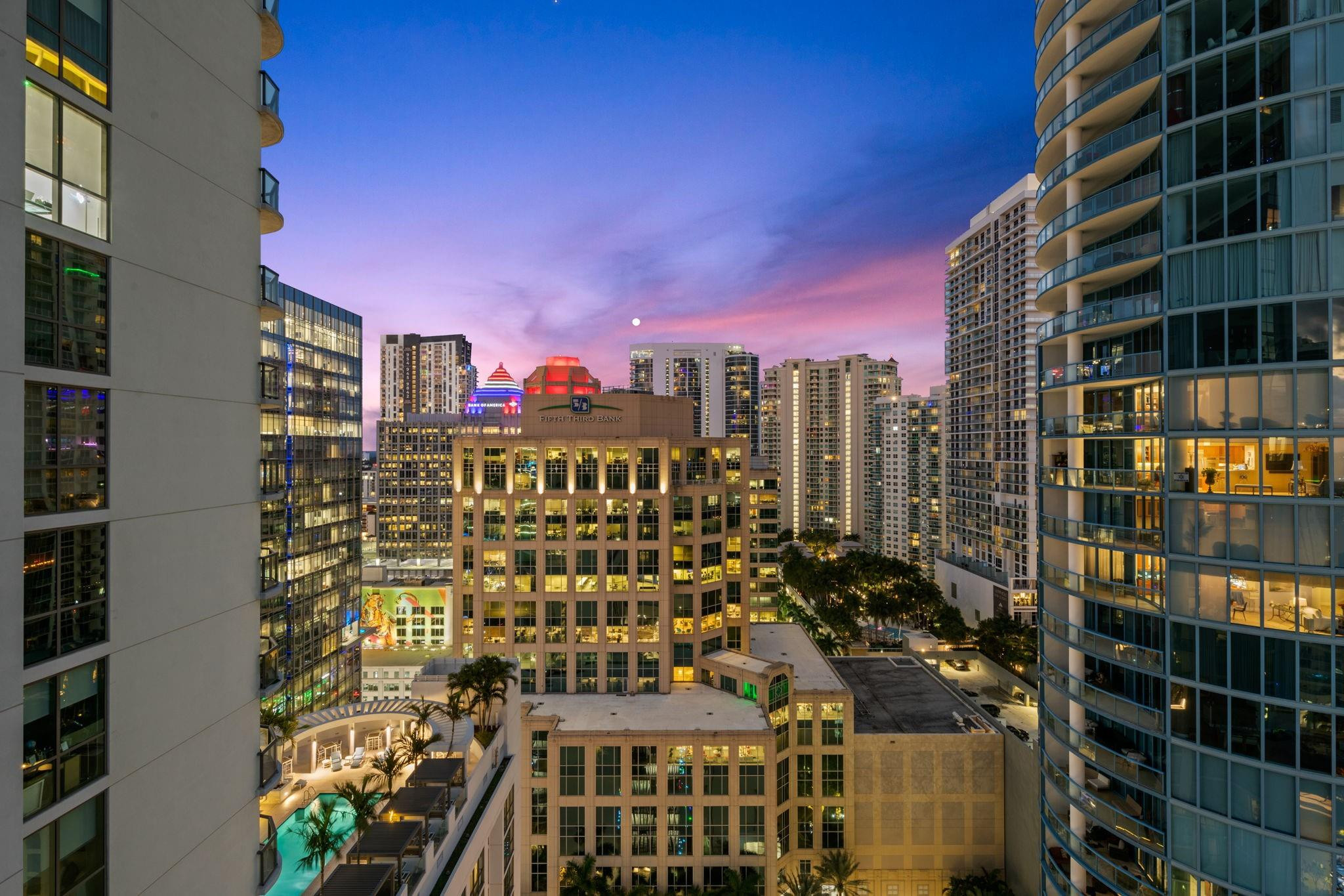 100 E Las Olas #2404, Fort Lauderdale FL 33301