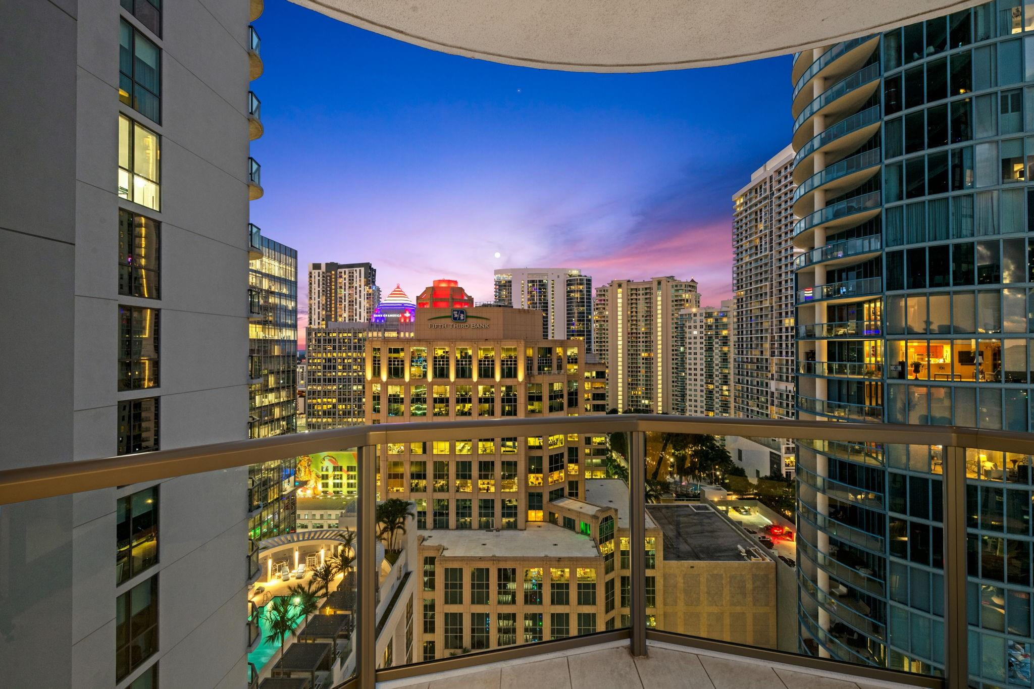 100 E Las Olas #2404, Fort Lauderdale FL 33301