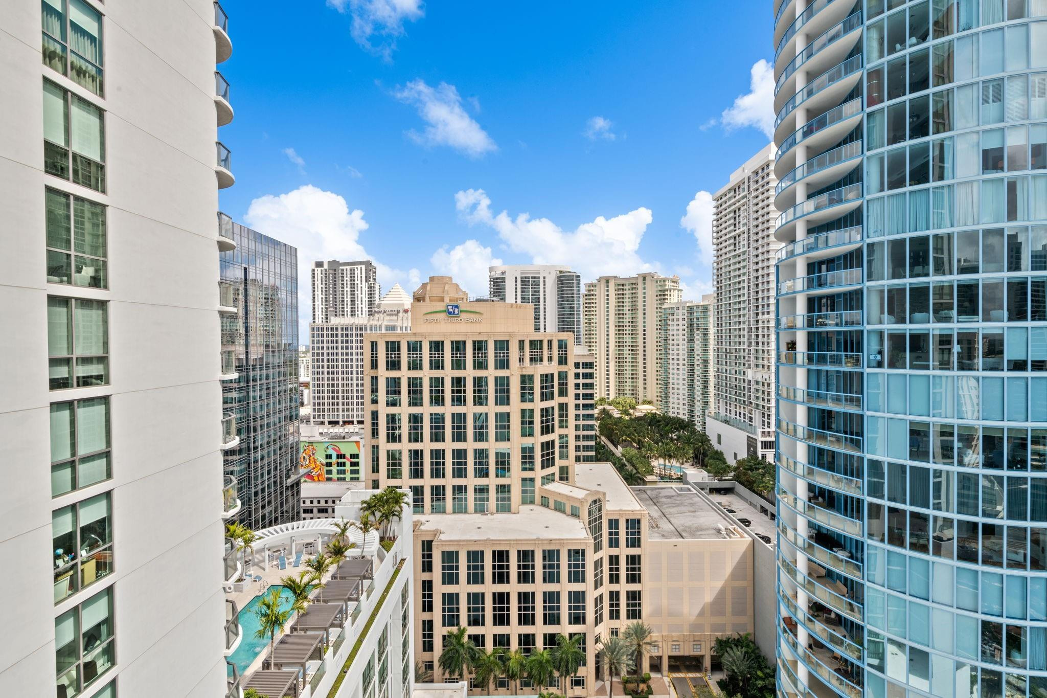 100 E Las Olas #2404, Fort Lauderdale FL 33301