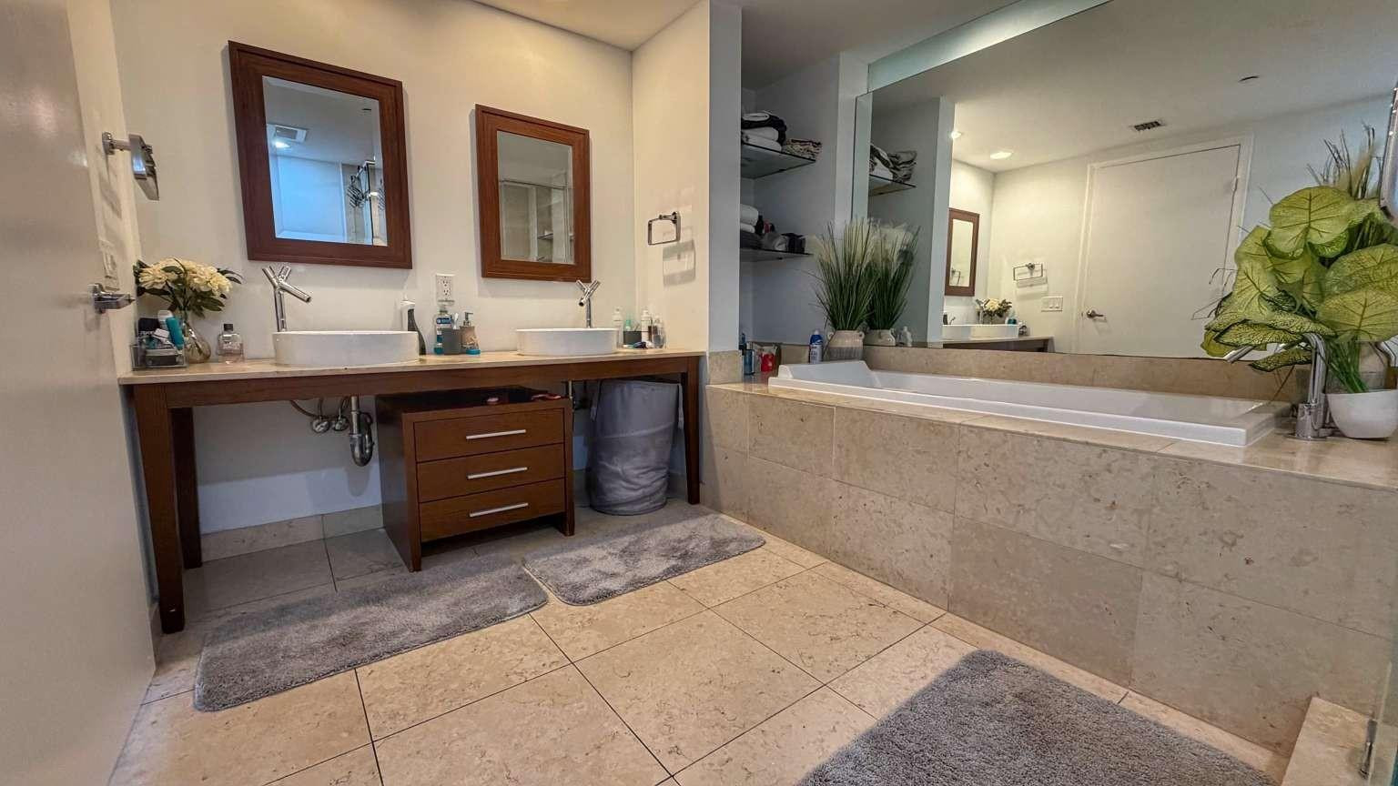 485 Brickell #3608, Miami FL 33131