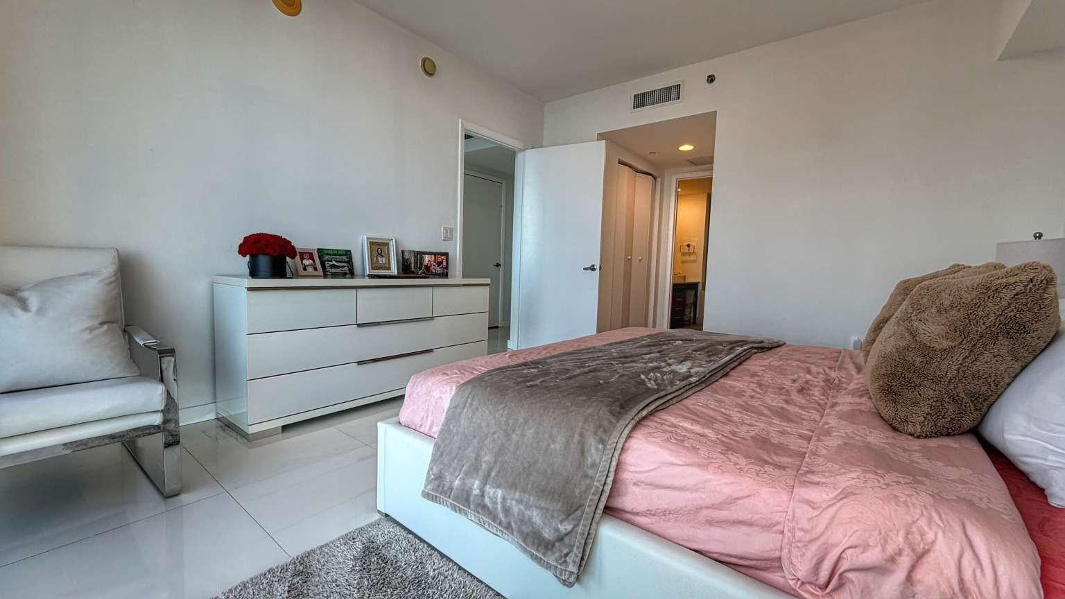 485 Brickell #3608, Miami FL 33131
