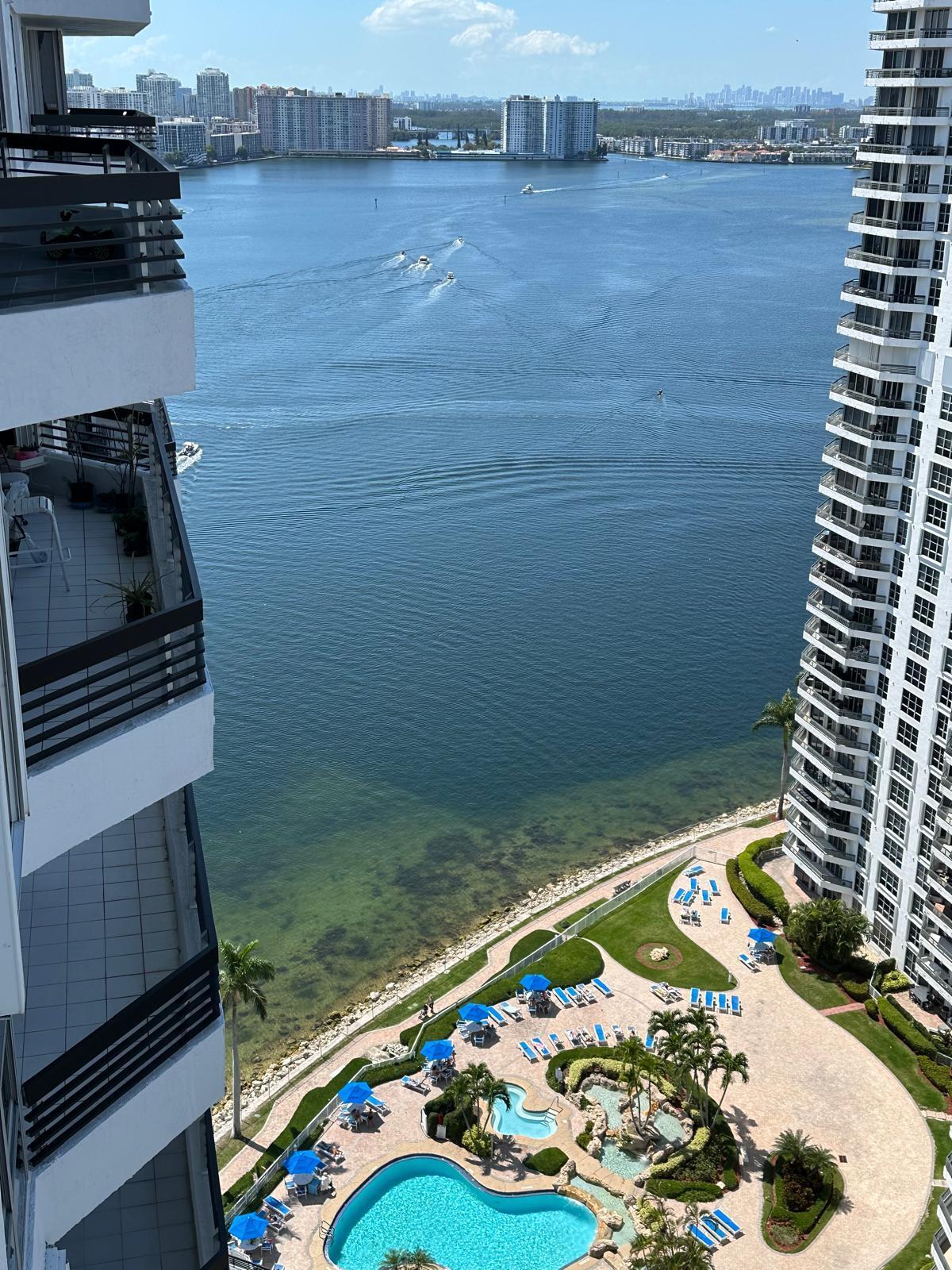 19195 NE 36th #2703, Aventura FL 33180