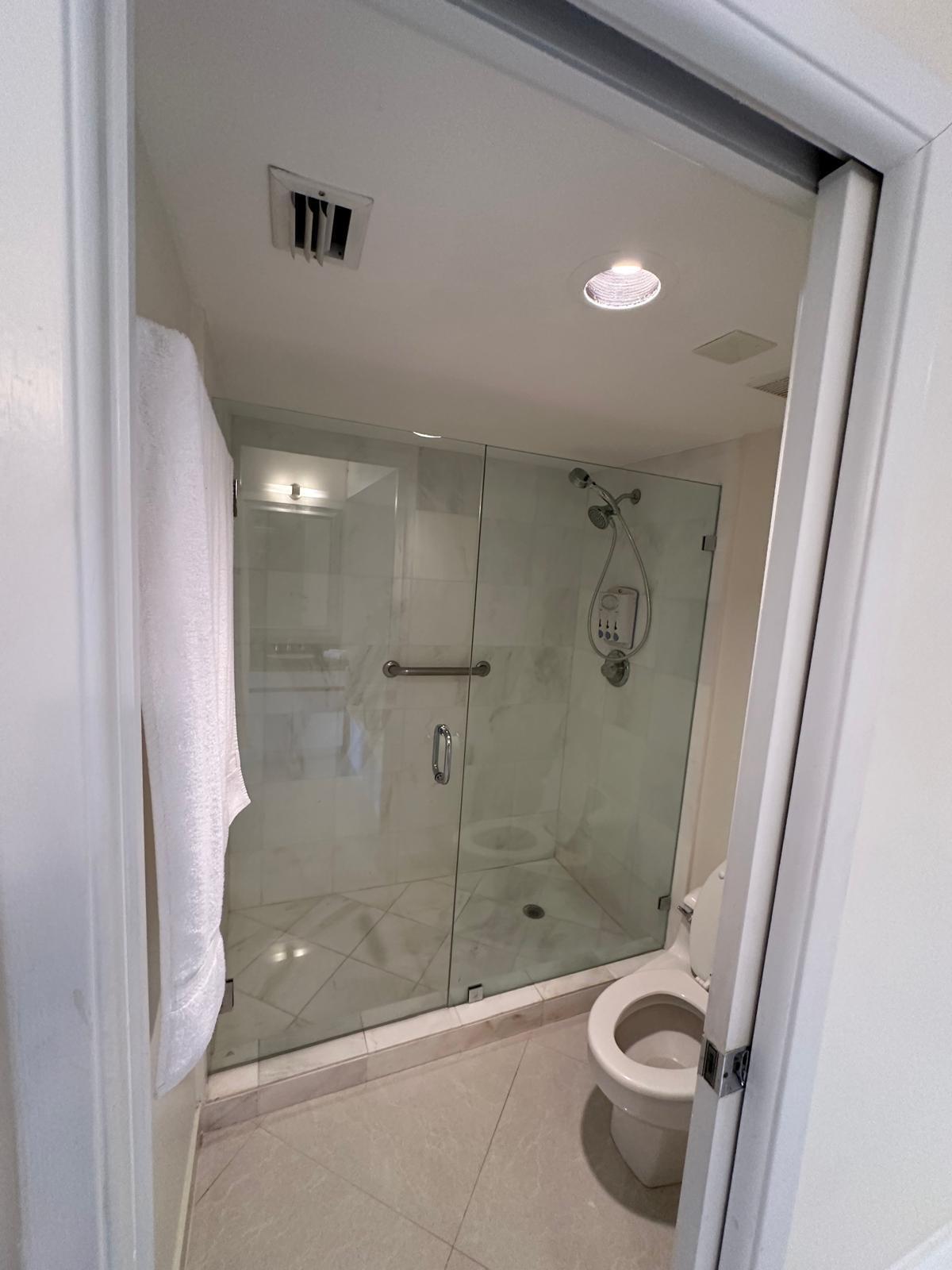 19195 NE 36th #2703, Aventura FL 33180