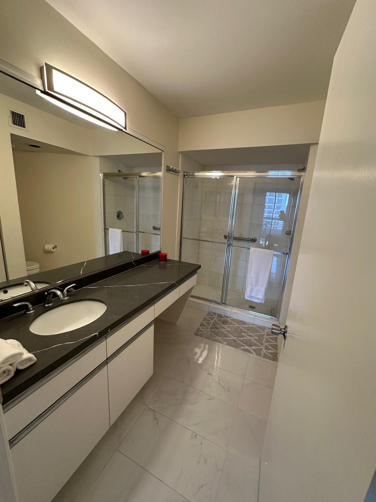 19195 NE 36th #2703, Aventura FL 33180