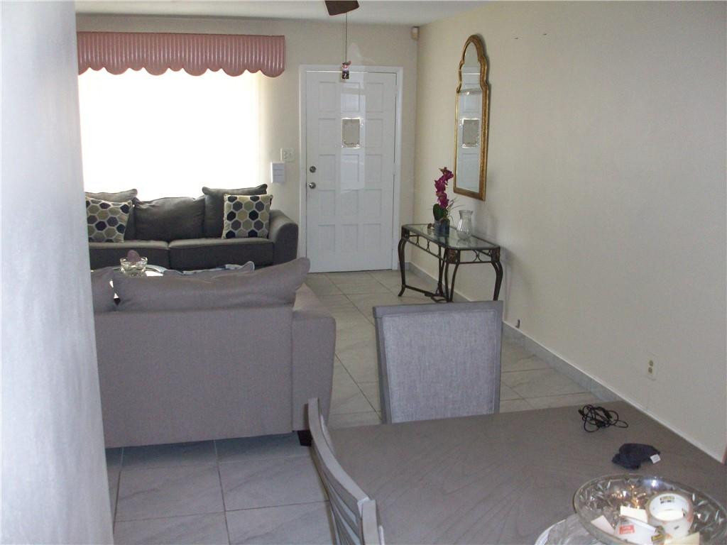5039 NW 42, Lauderdale Lakes FL 33319