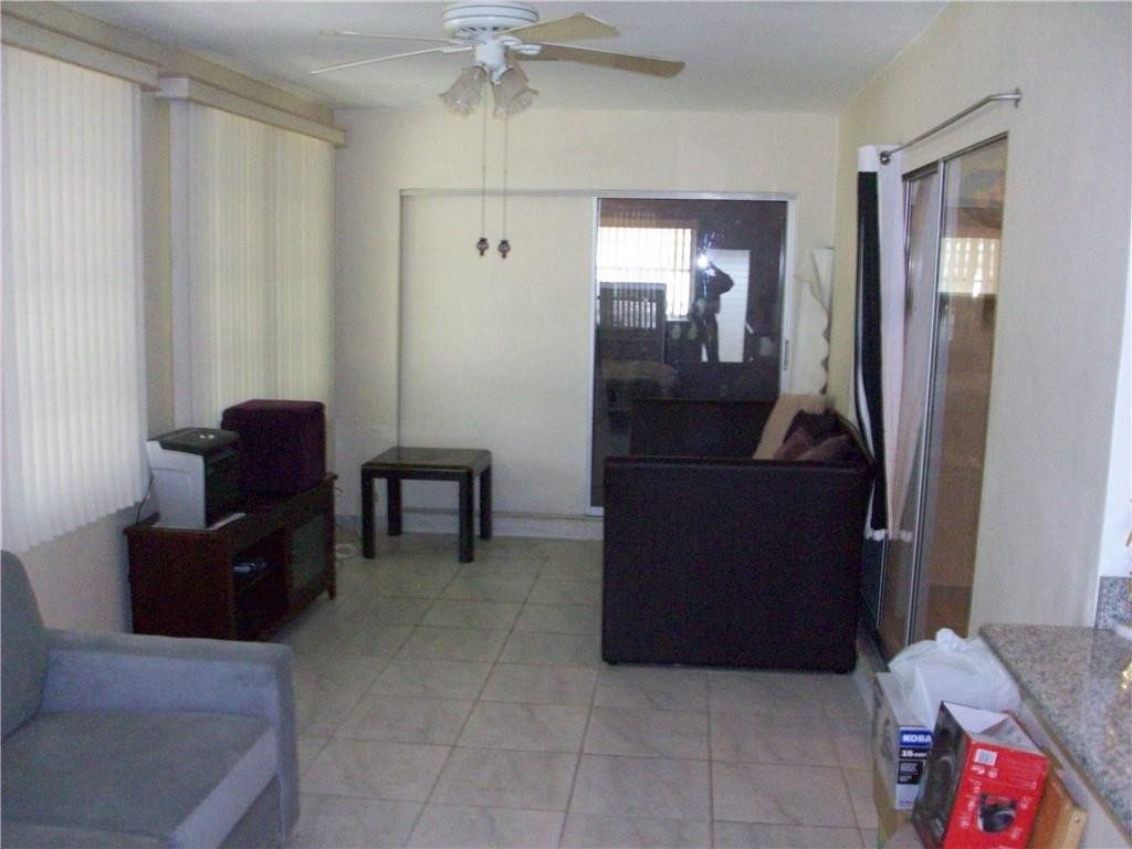 5039 NW 42, Lauderdale Lakes FL 33319