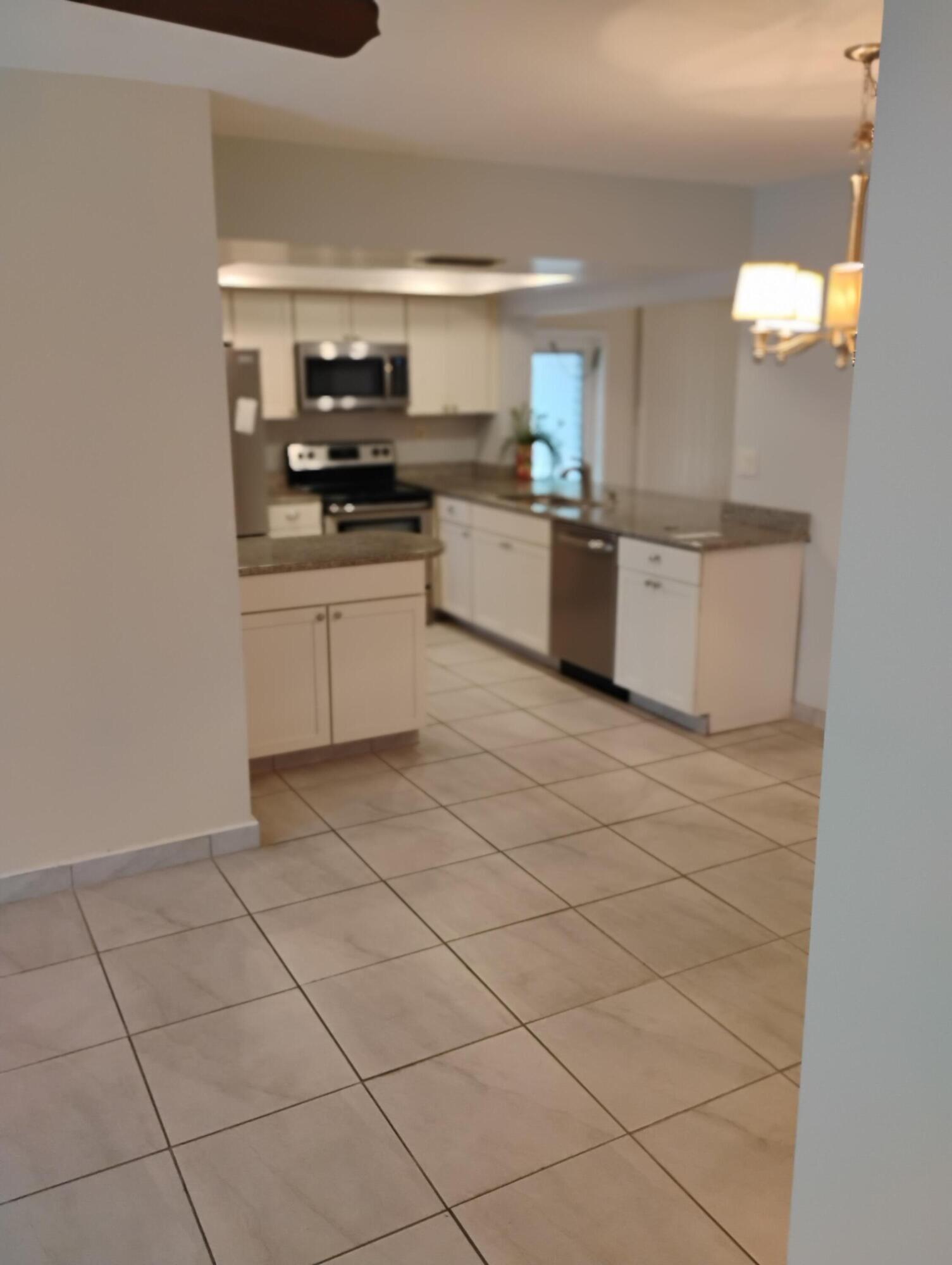5039 NW 42, Lauderdale Lakes FL 33319
