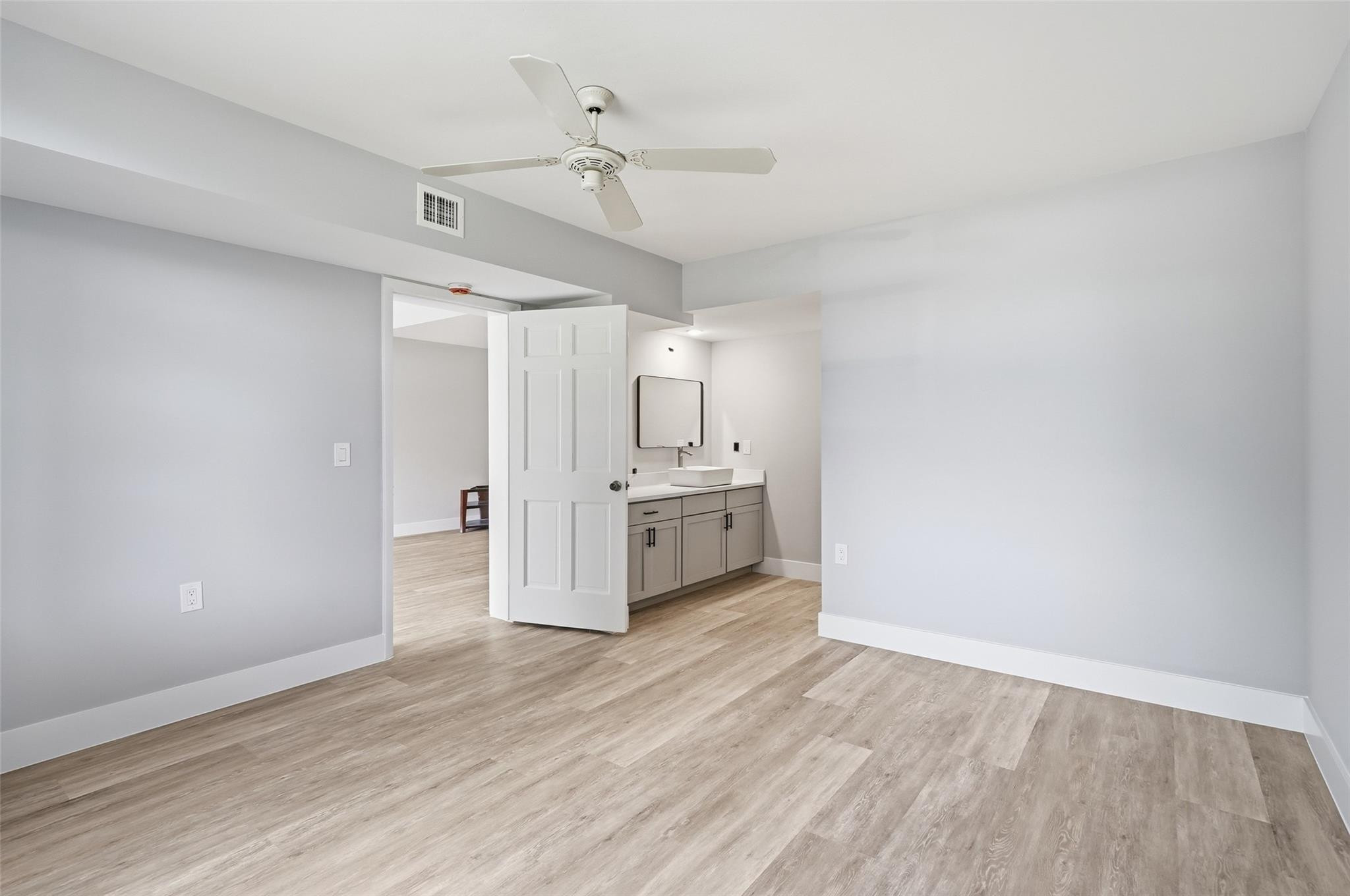 1717 Whitehall #205, Davie FL 33324