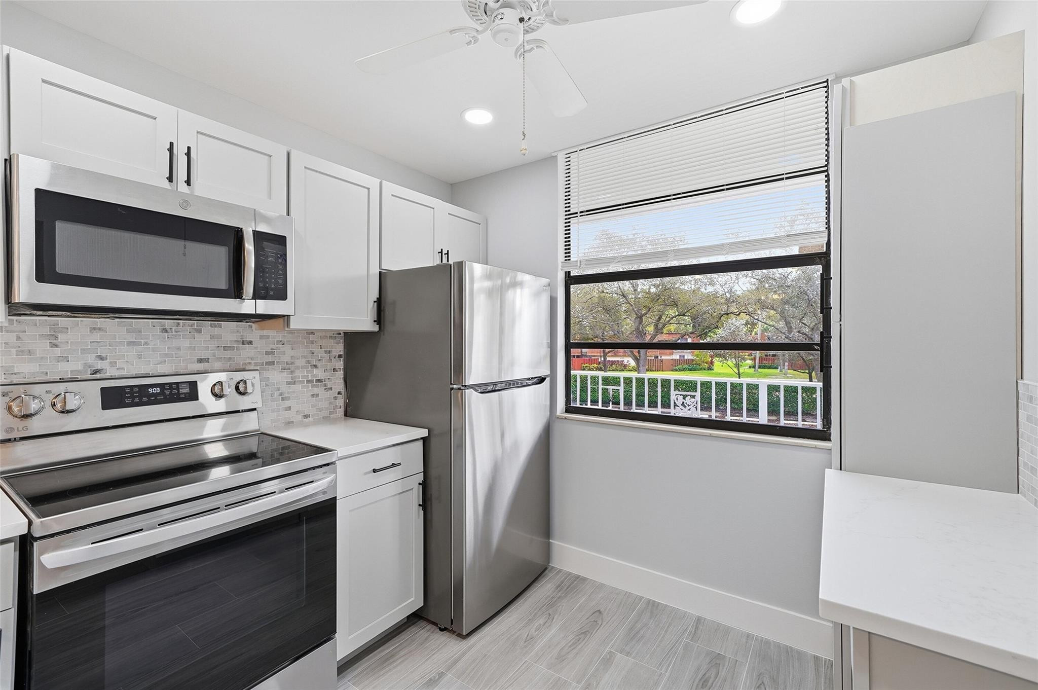 1717 Whitehall #205, Davie FL 33324