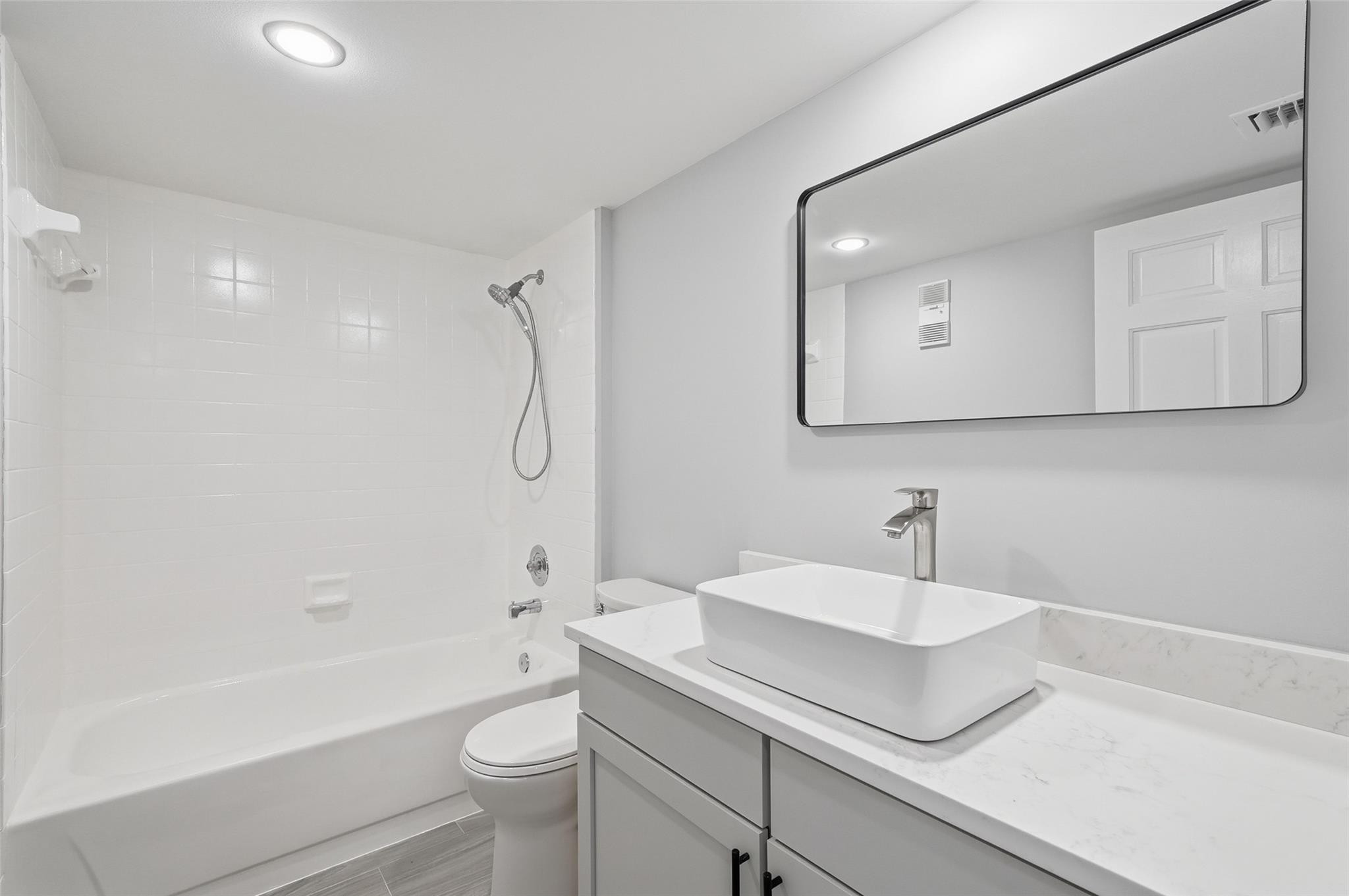 1717 Whitehall #205, Davie FL 33324