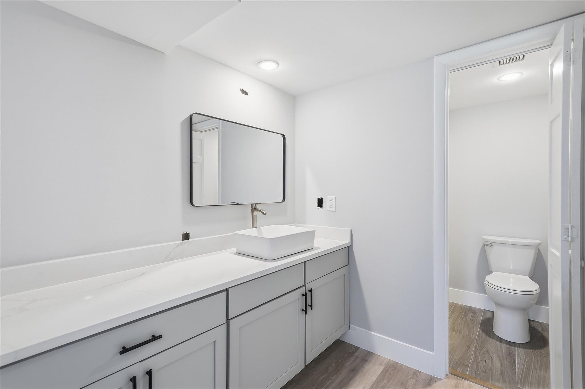 1717 Whitehall #205, Davie FL 33324