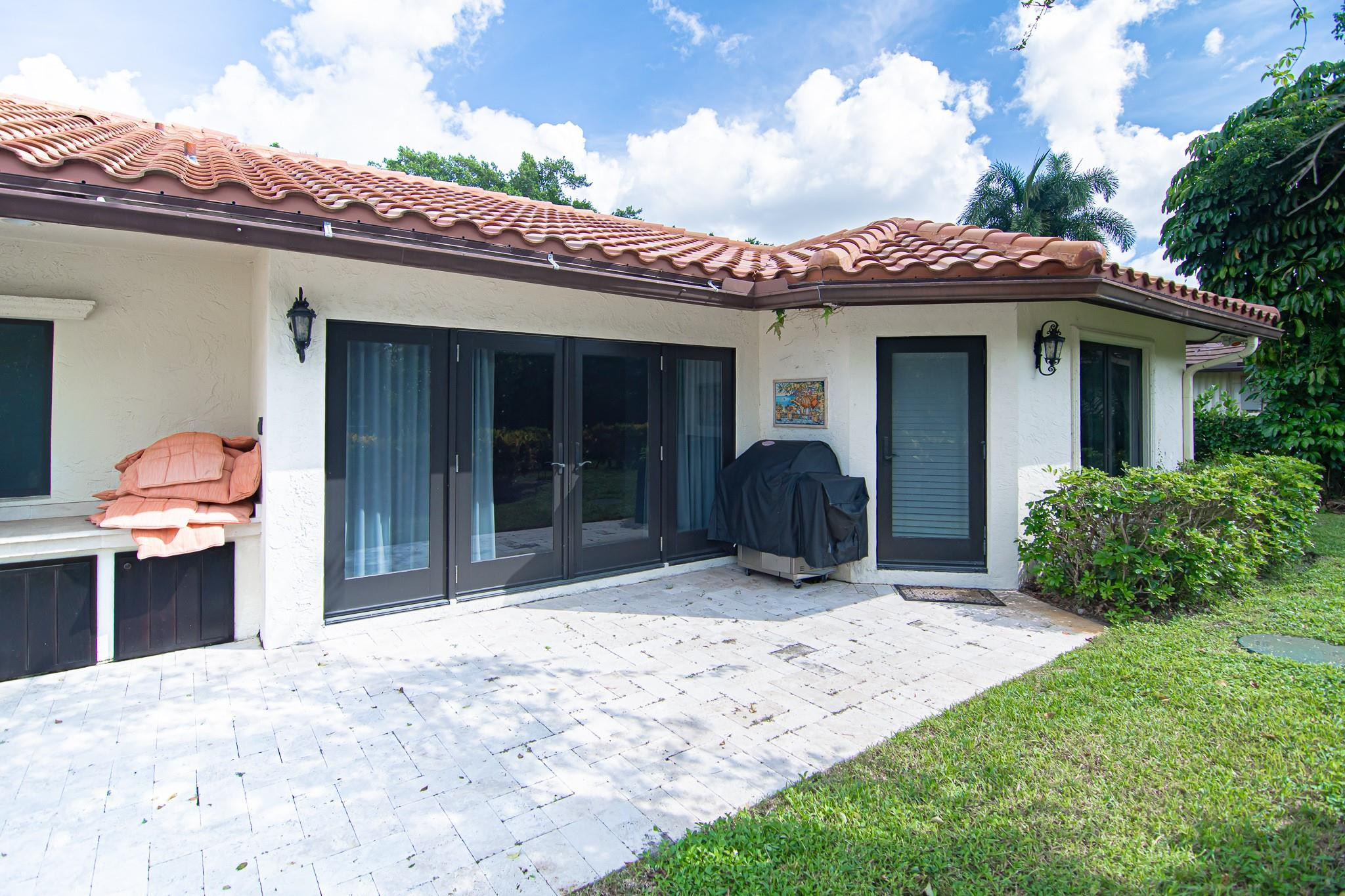 8208 Twin Lake, Boca Raton FL 33496