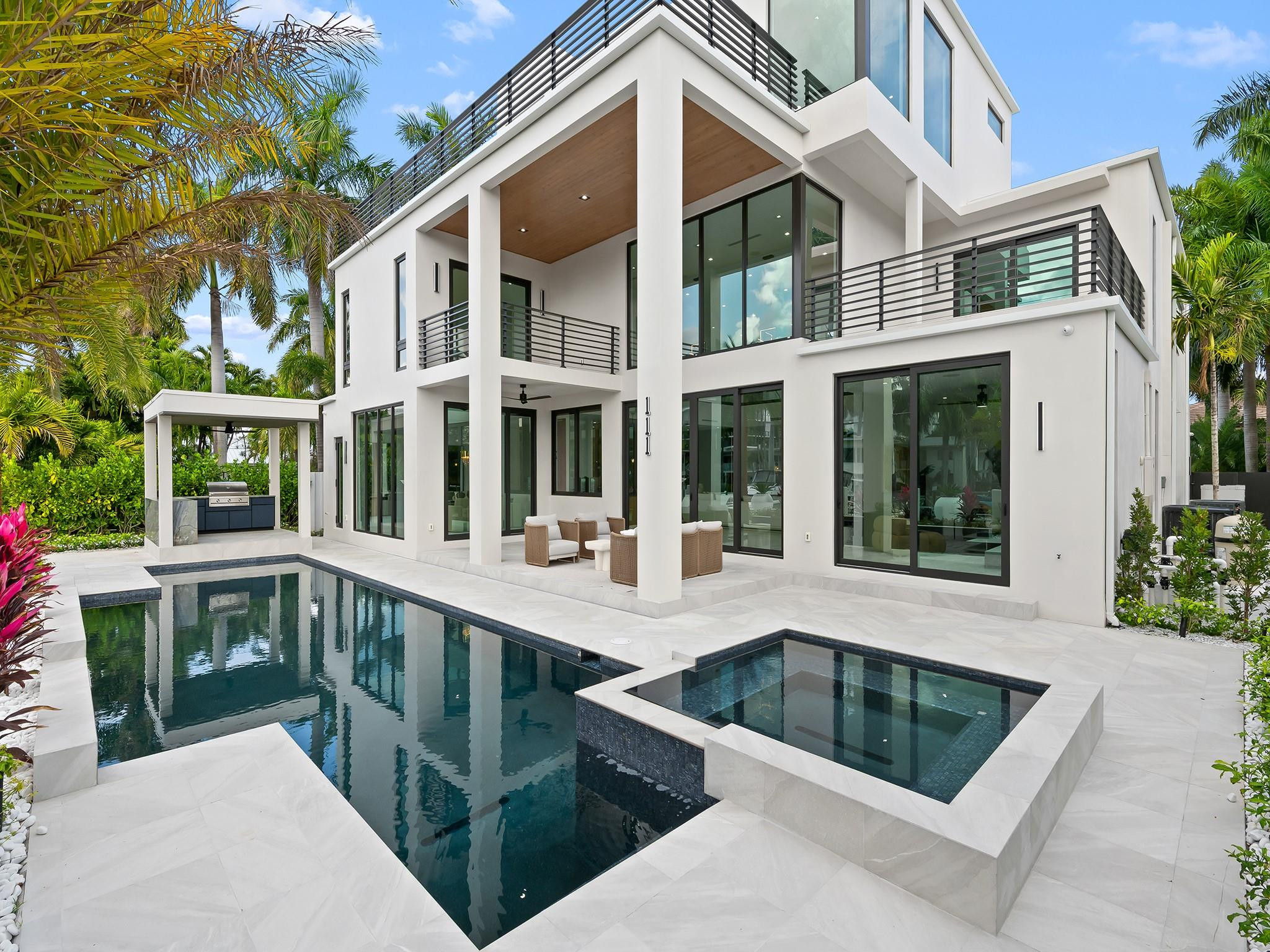111 Fiesta, Fort Lauderdale FL 33301